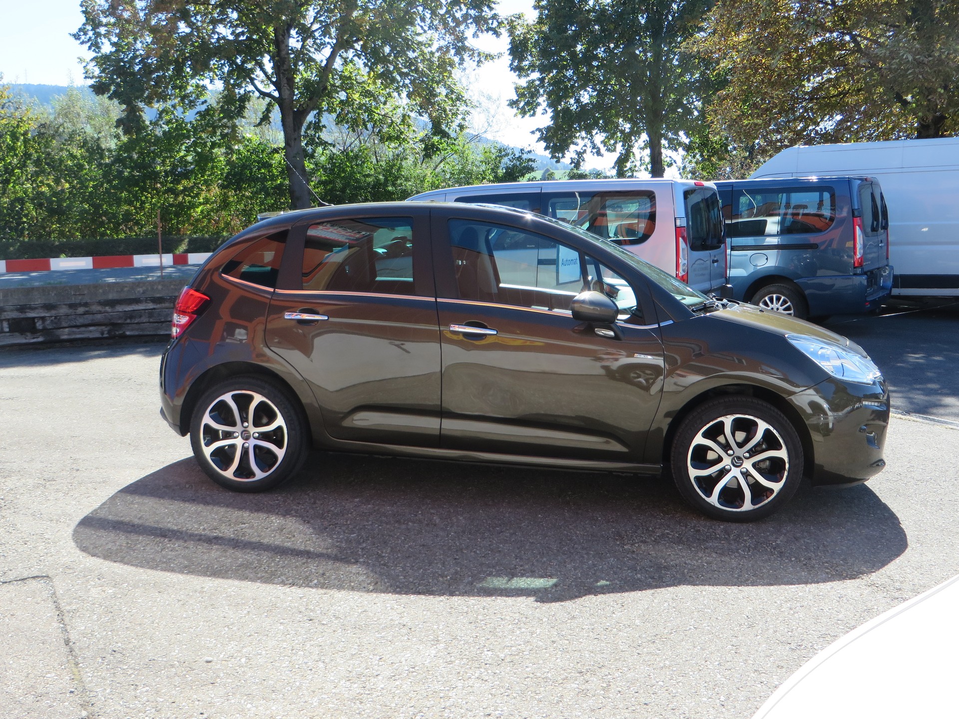 CITROEN C3 1.6i 16V Exclusive Automatic-image-2