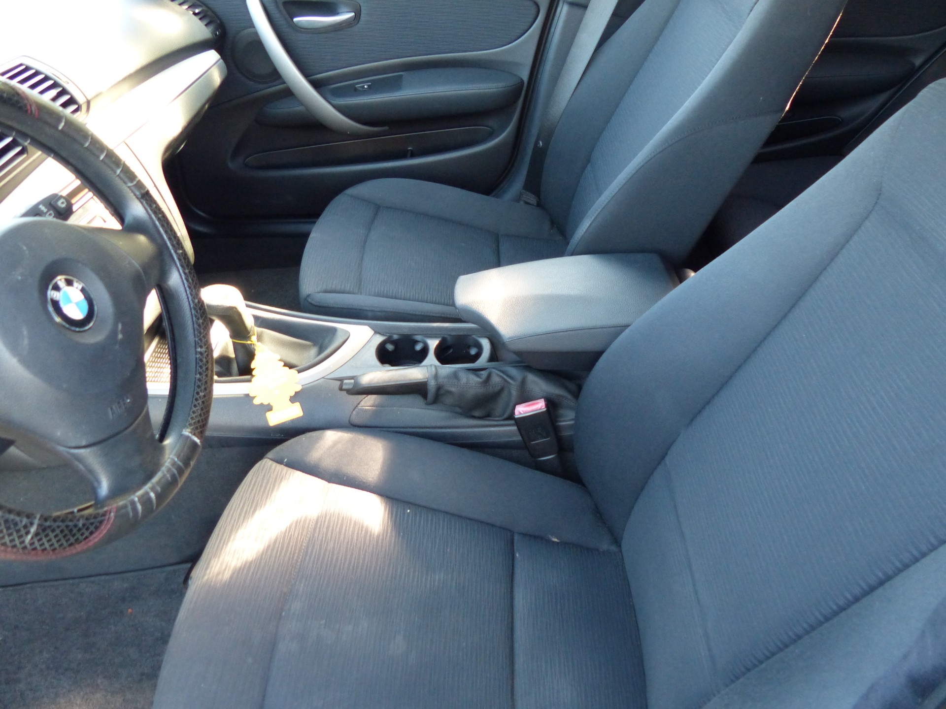 BMW 116i-image-9