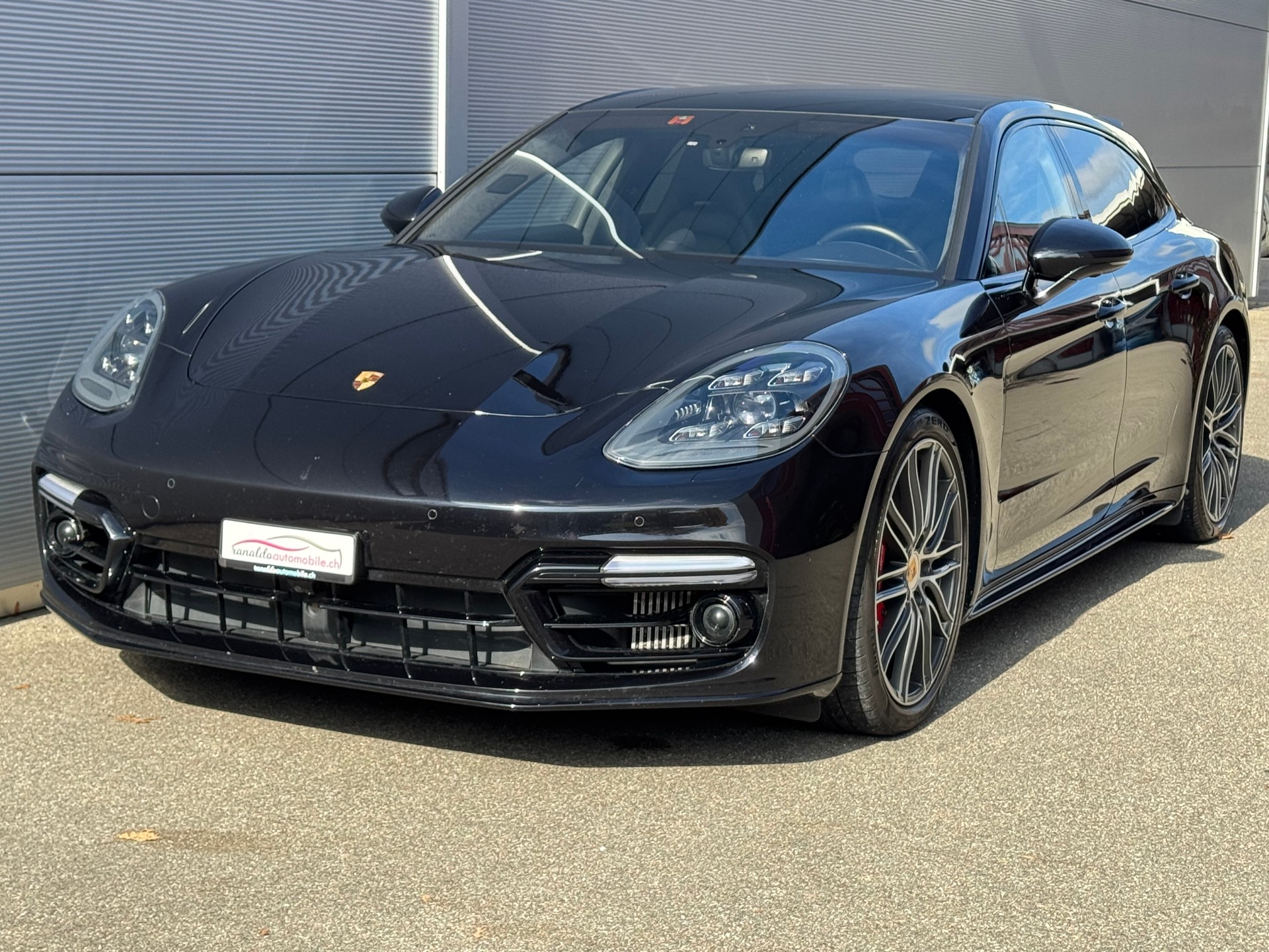 PORSCHE Panamera Turbo Sport Turismo PDK-showroom-element-1