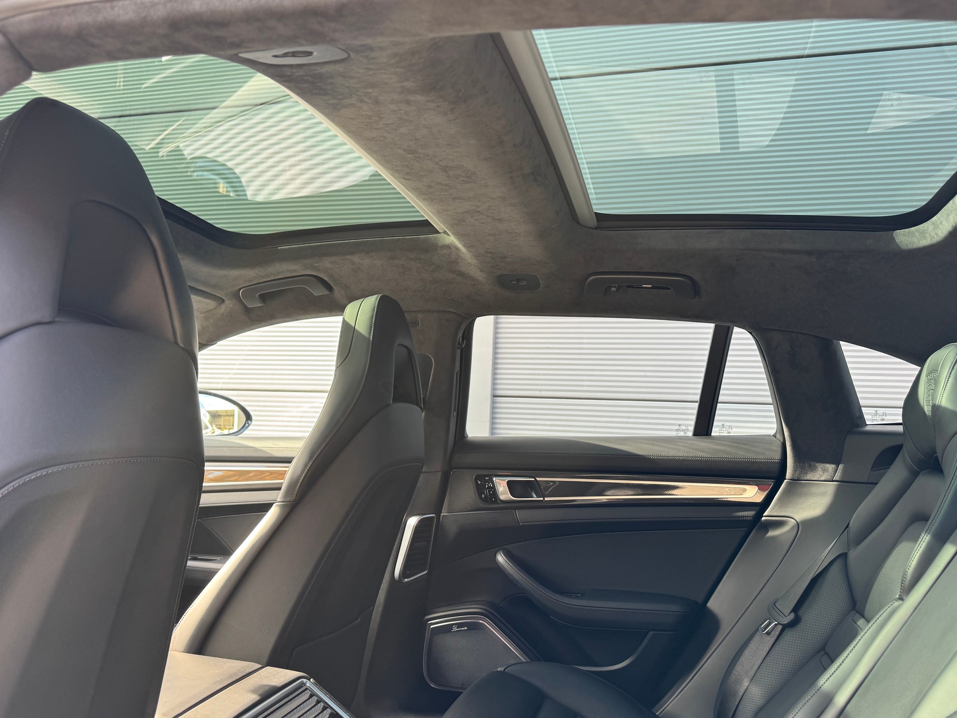 PORSCHE Panamera Turbo Sport Turismo PDK-image-9