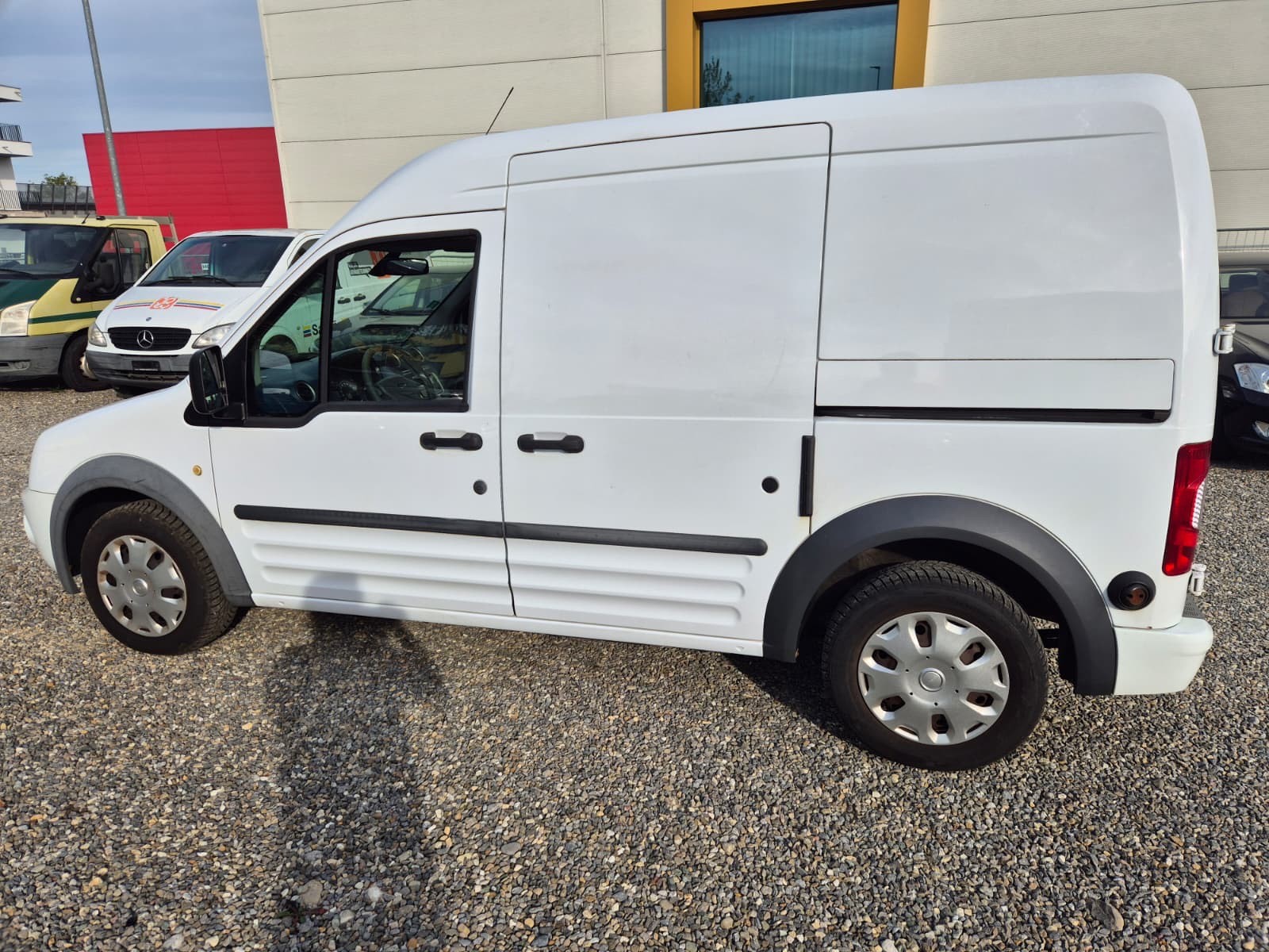 FORD Transit Connect Van T230 1.8 TDCi L Trend-image-3