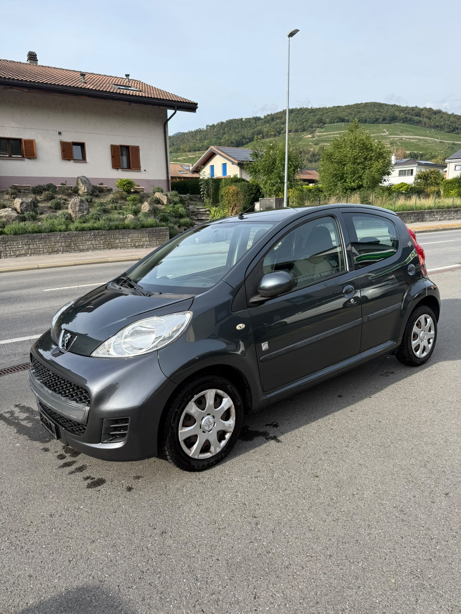 Car photo