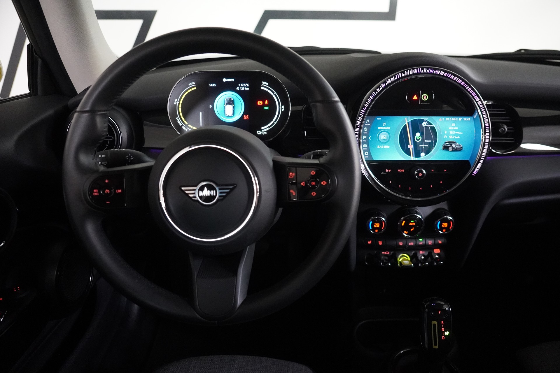 MINI Cooper SE-image-20