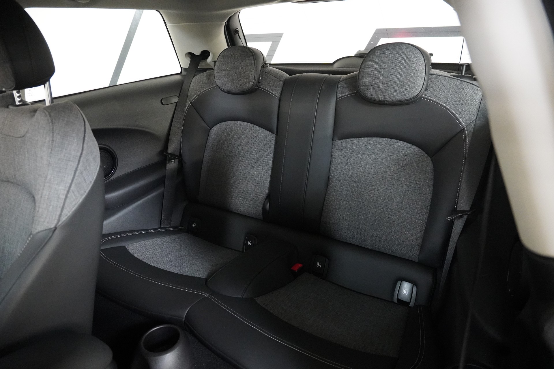 MINI Cooper SE-image-12