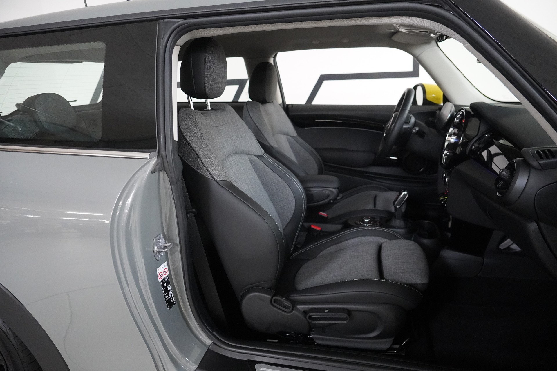 MINI Cooper SE-image-14