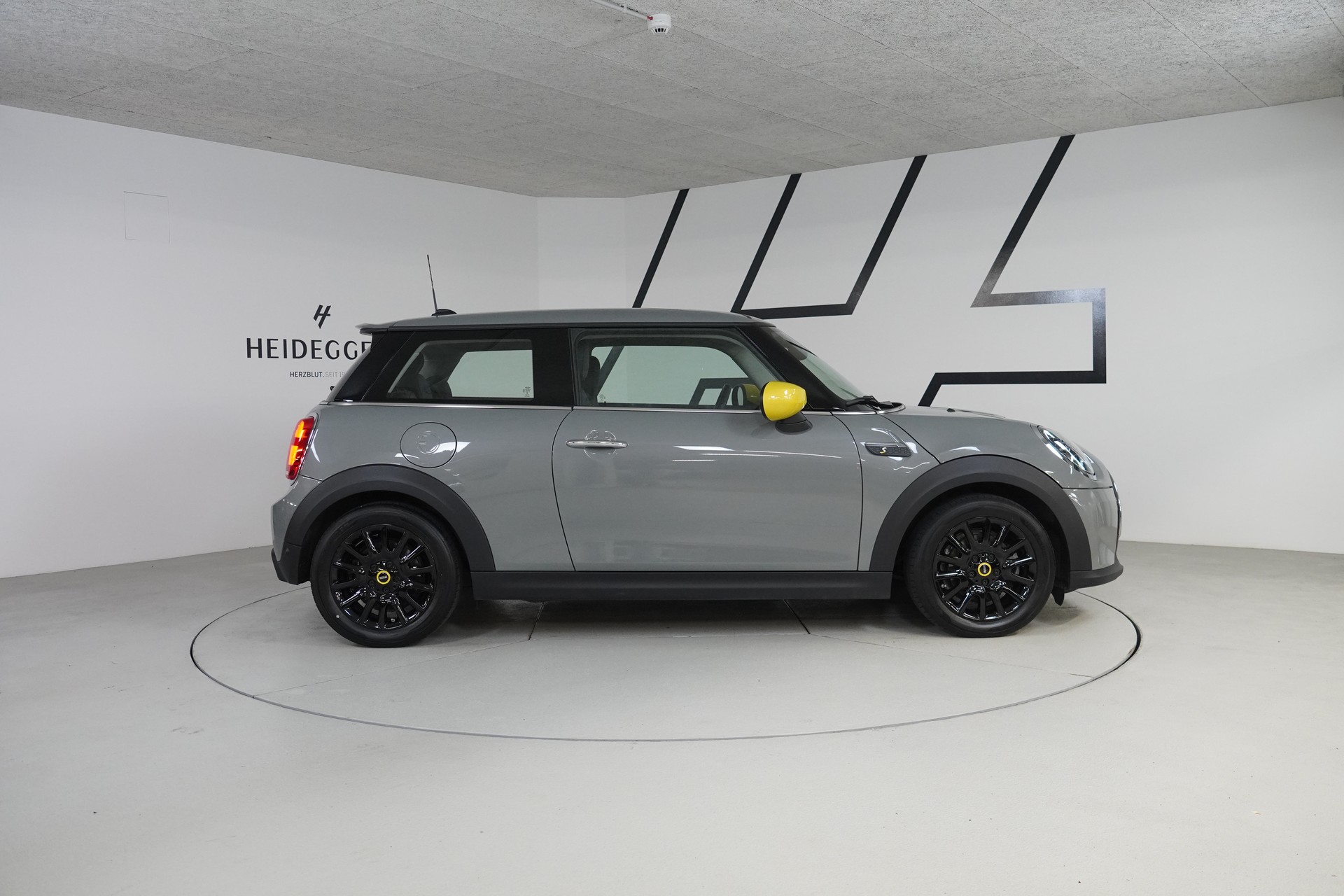MINI Cooper SE-image-8