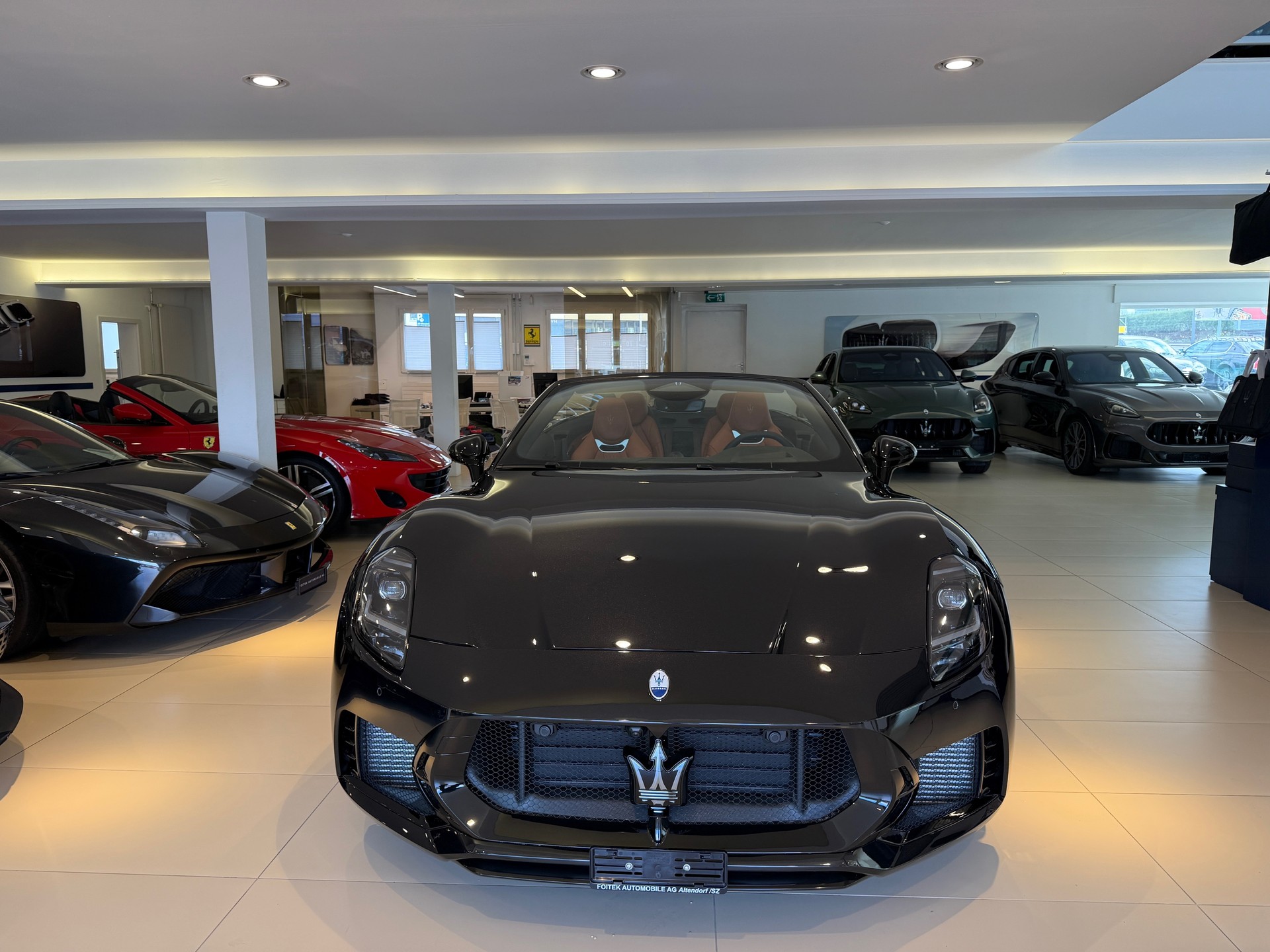 MASERATI GranCabrio Modena-image-25