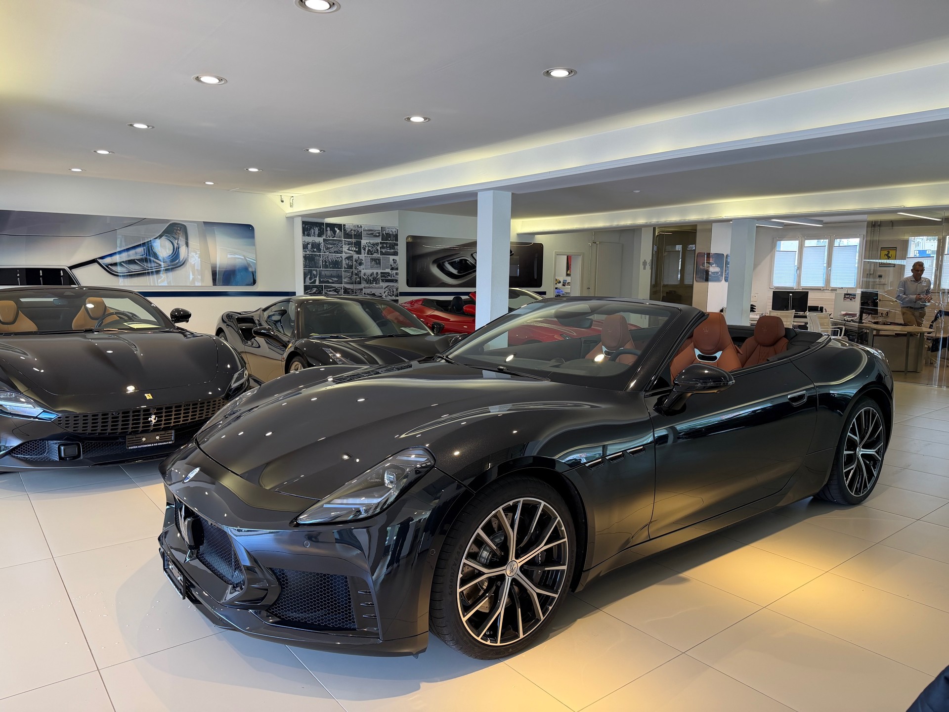MASERATI GranCabrio Modena-image-24