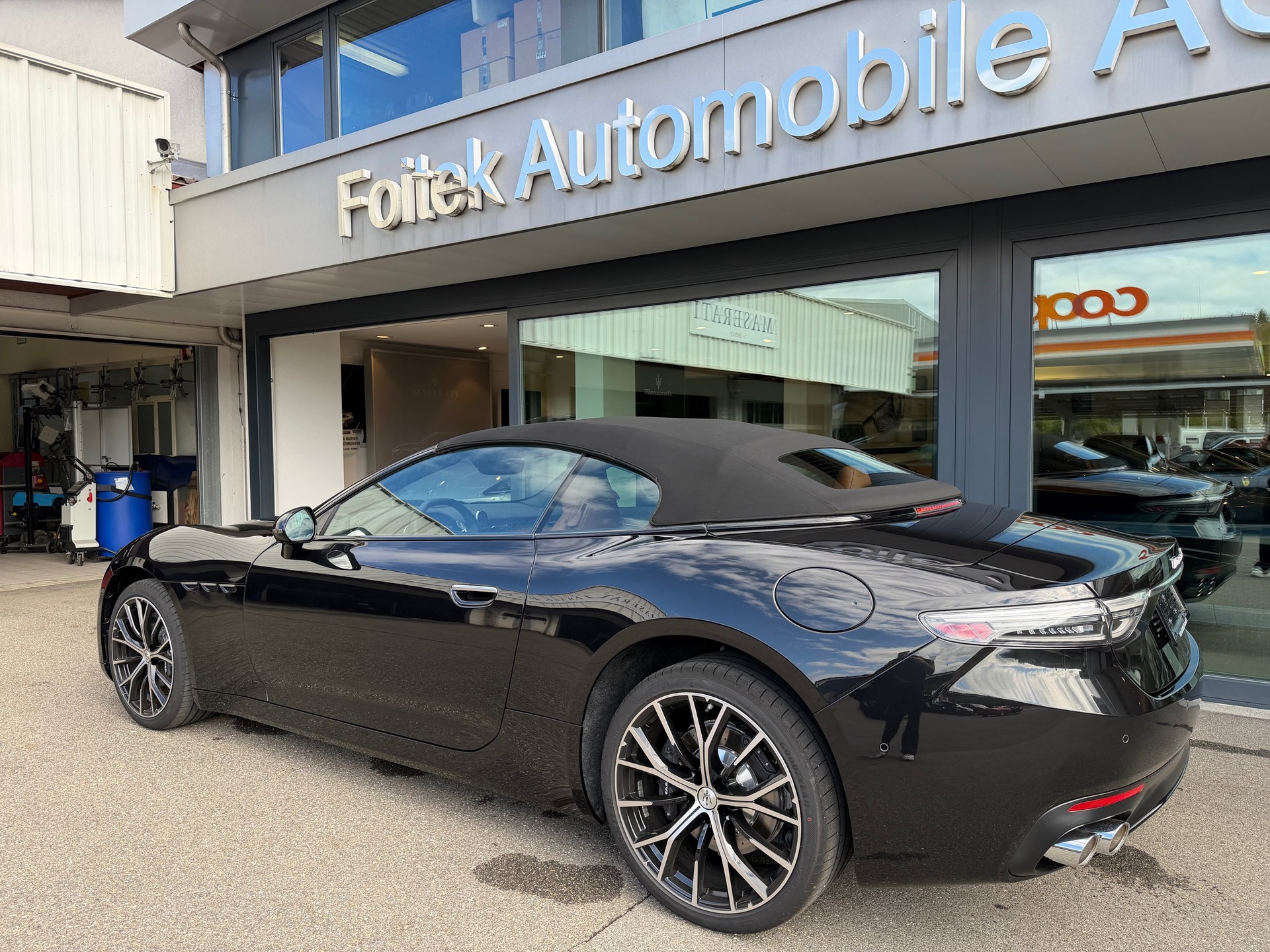 MASERATI GranCabrio Modena-image-21