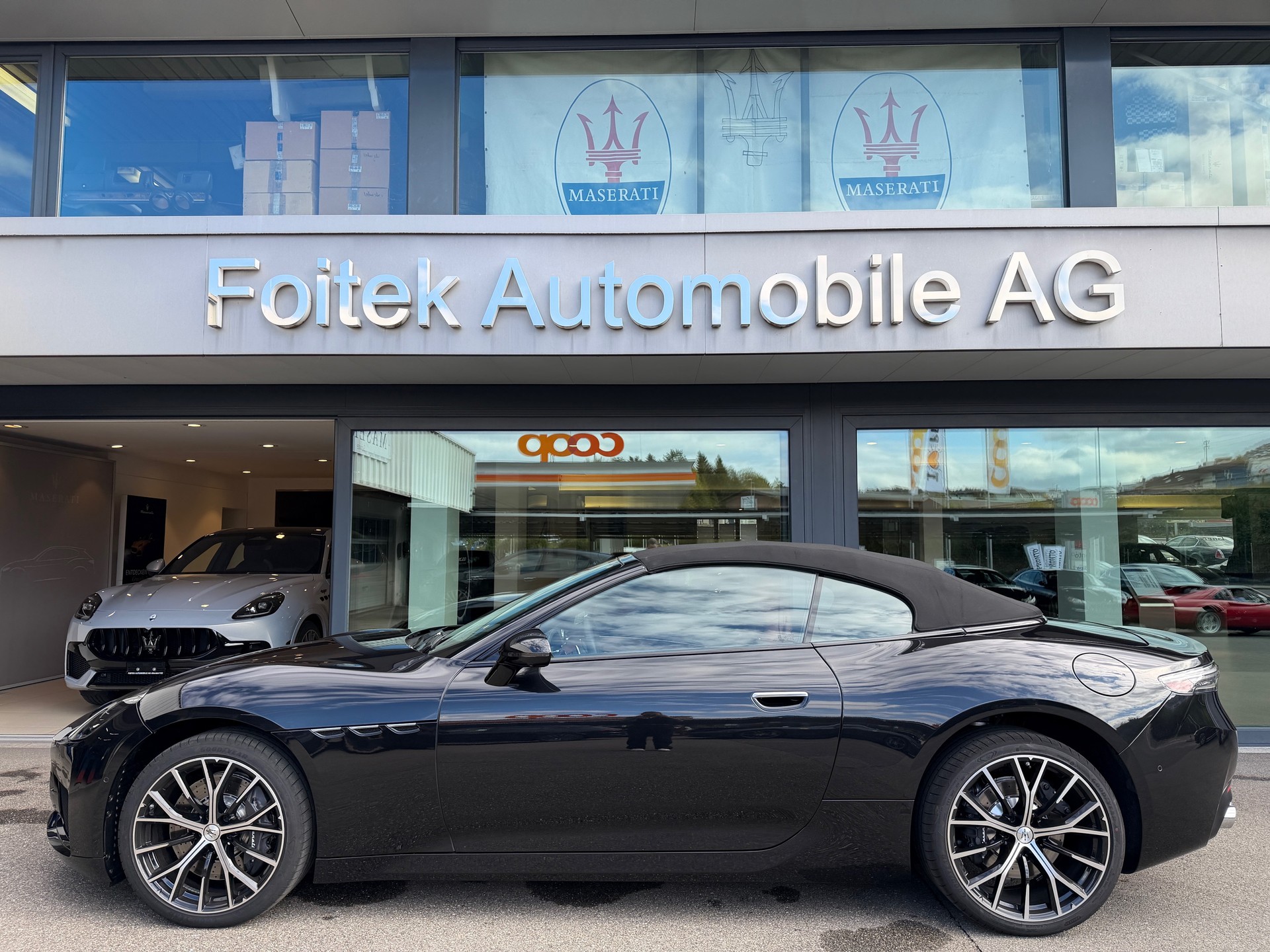 MASERATI GranCabrio Modena-image-14