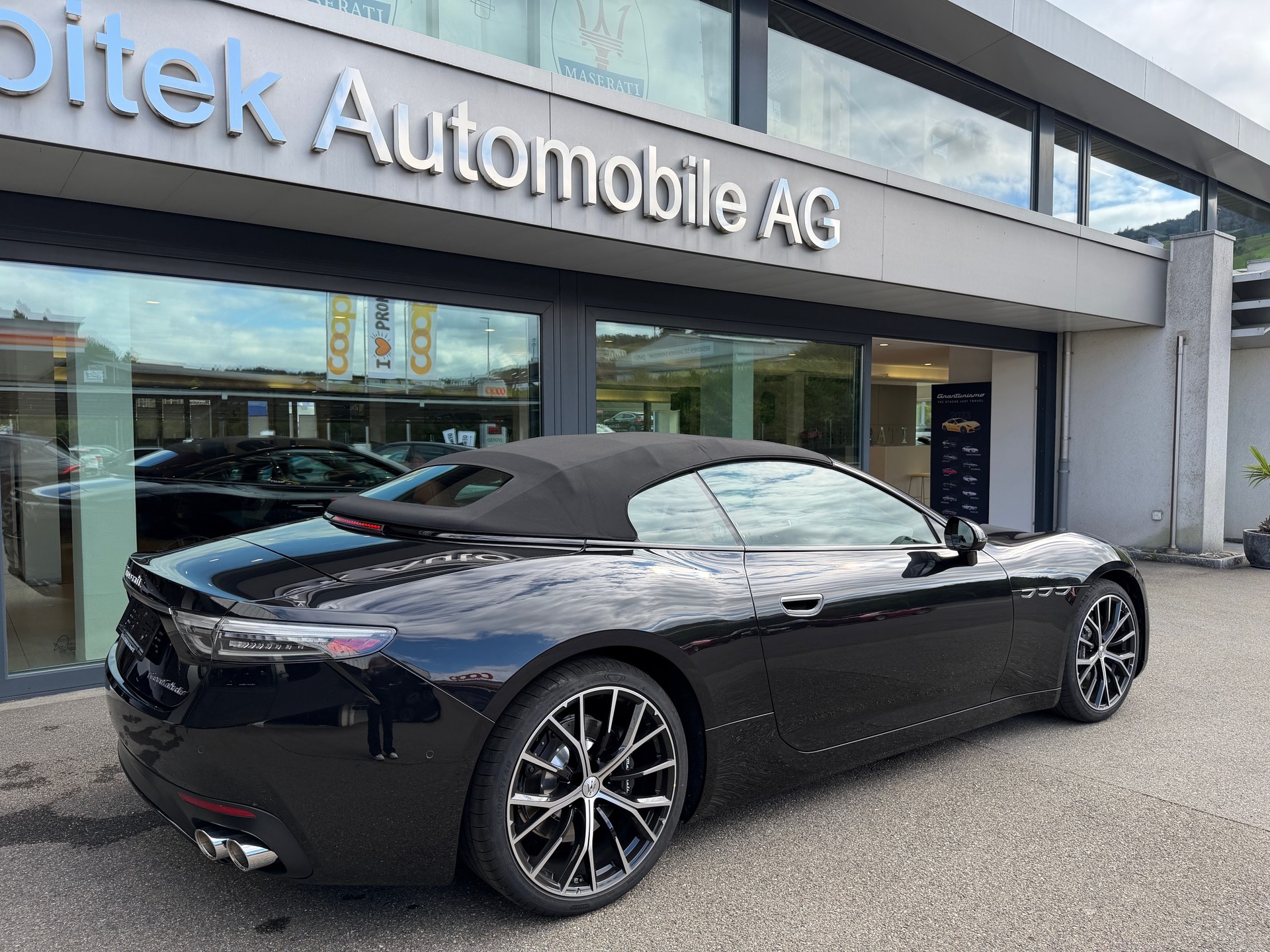 MASERATI GranCabrio Modena-image-16