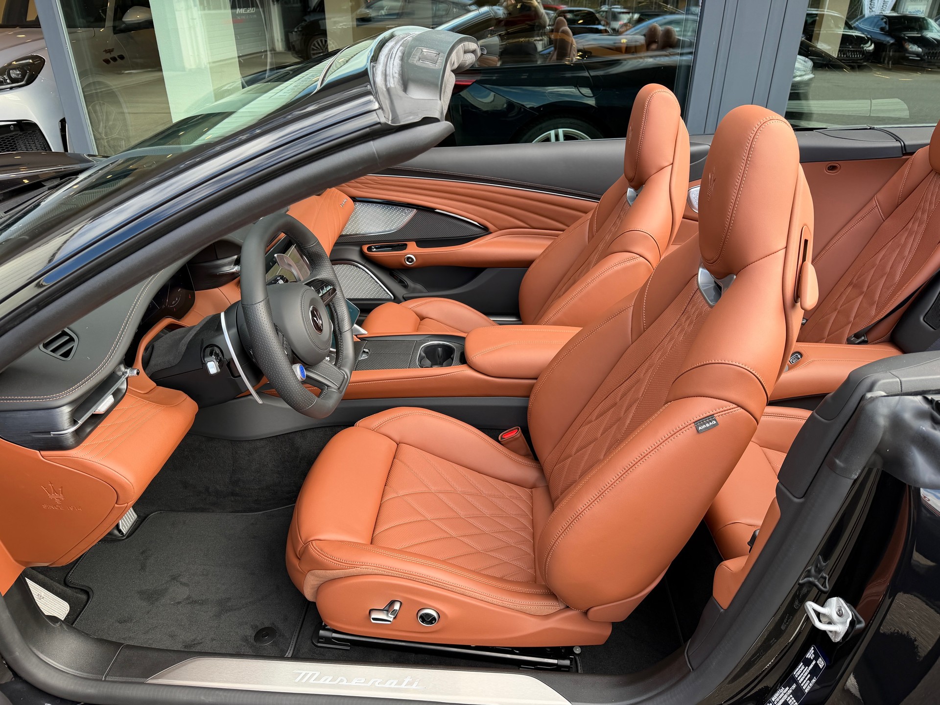 MASERATI GranCabrio Modena-image-17