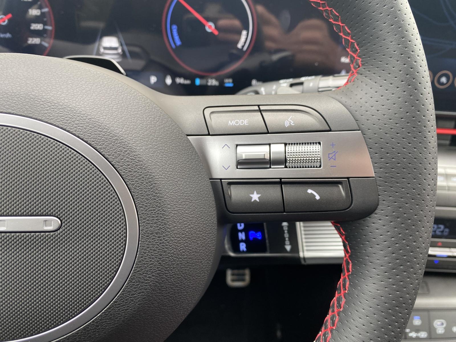 HYUNDAI Kona 65,4 kWh Electric N-Line-image-11