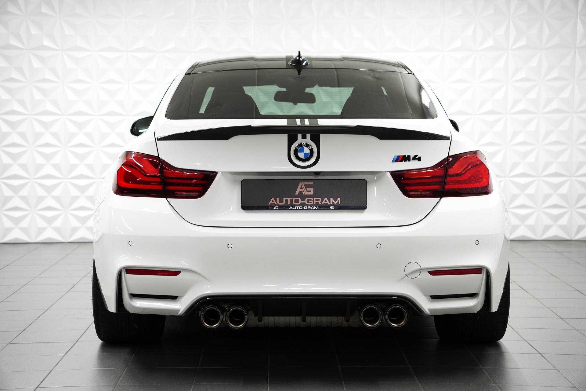 BMW M4 Coupé Competition DKG-image-3