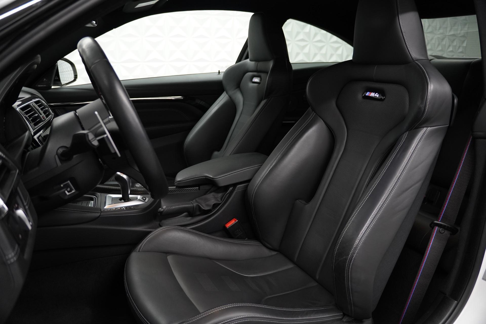 BMW M4 Coupé Competition DKG-image-10