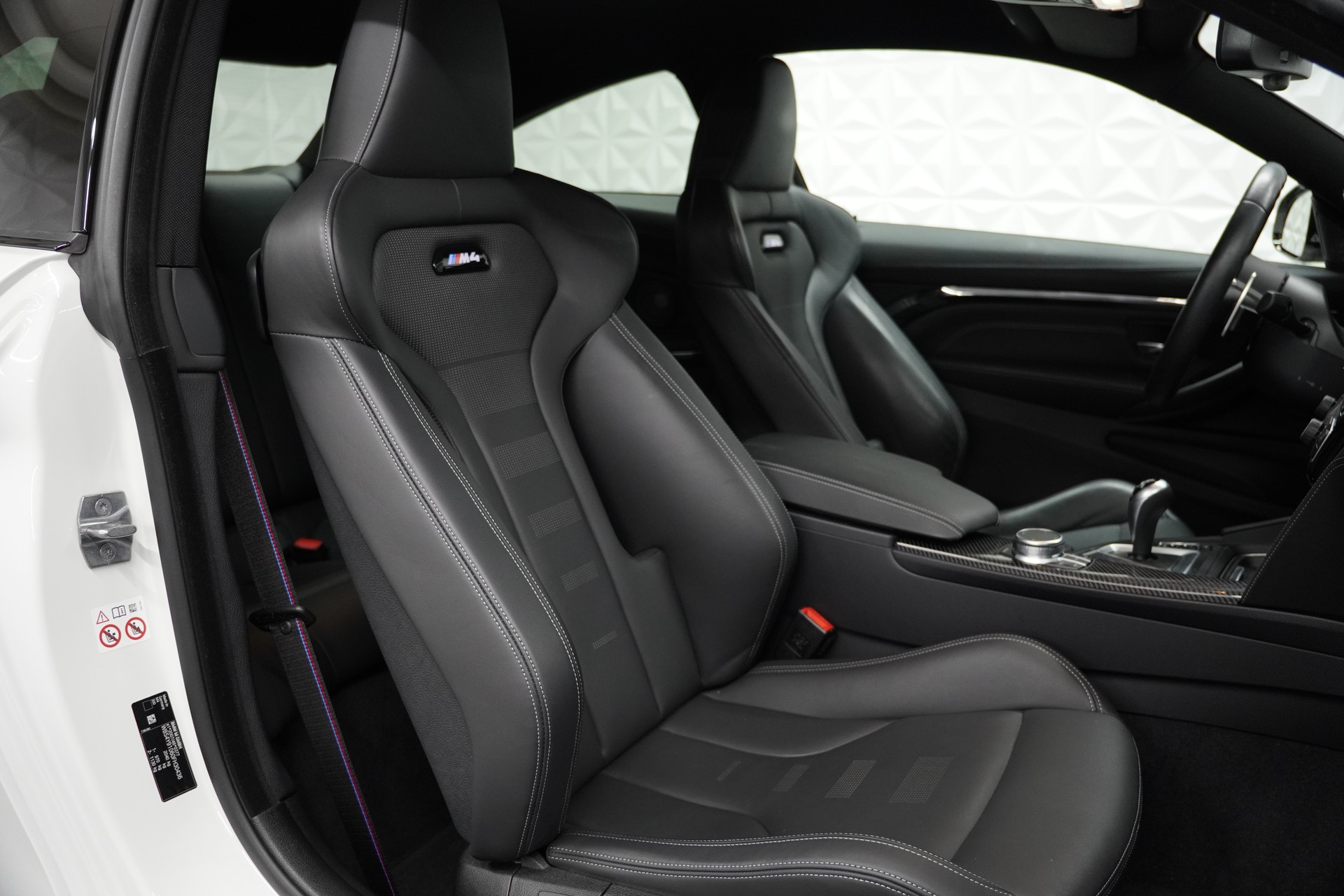 BMW M4 Coupé Competition DKG-image-11