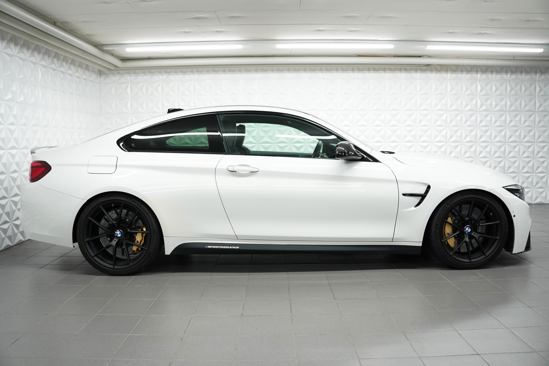 BMW M4 Coupé Competition DKG-image-5