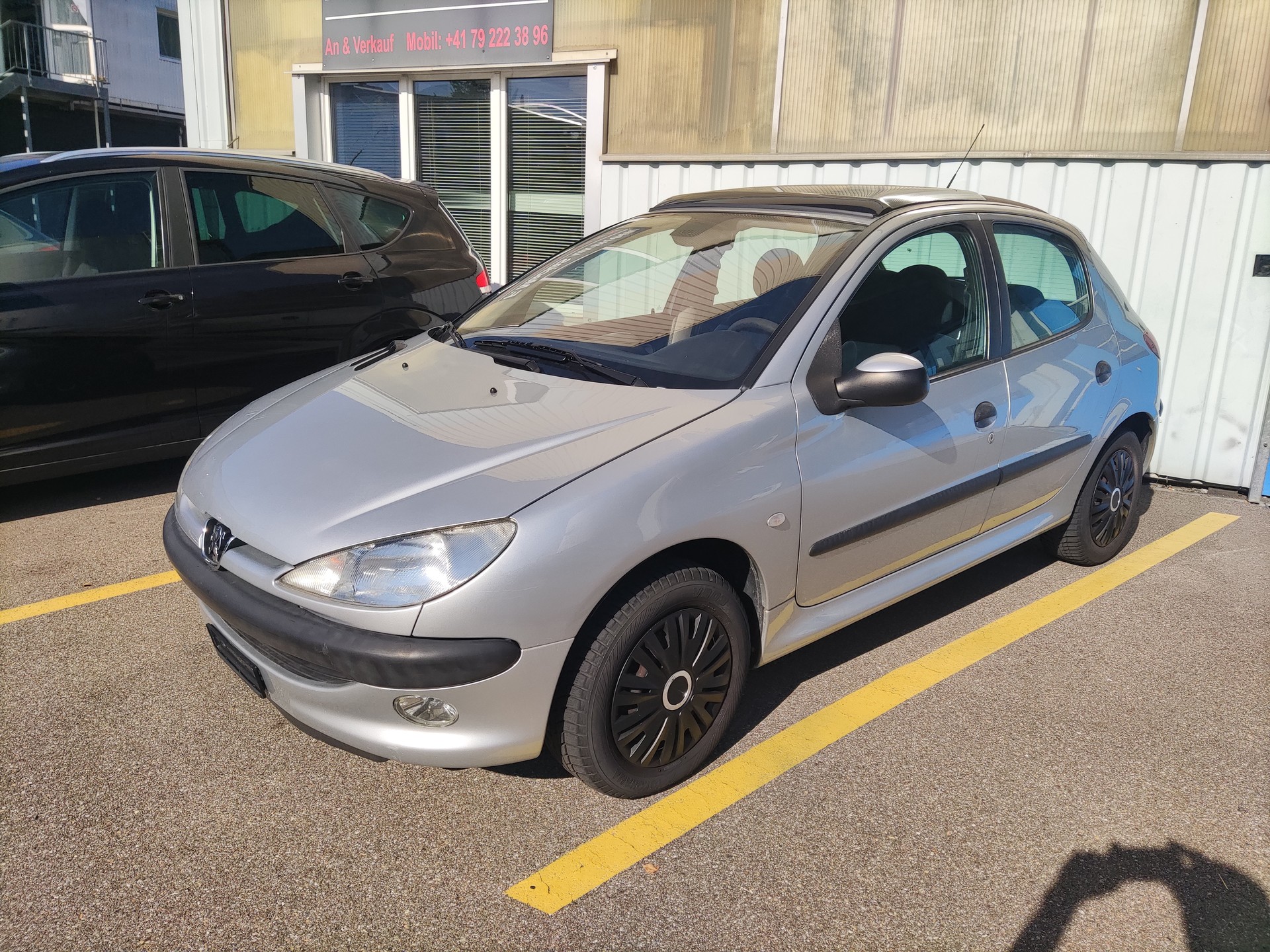 PEUGEOT 206-image-1