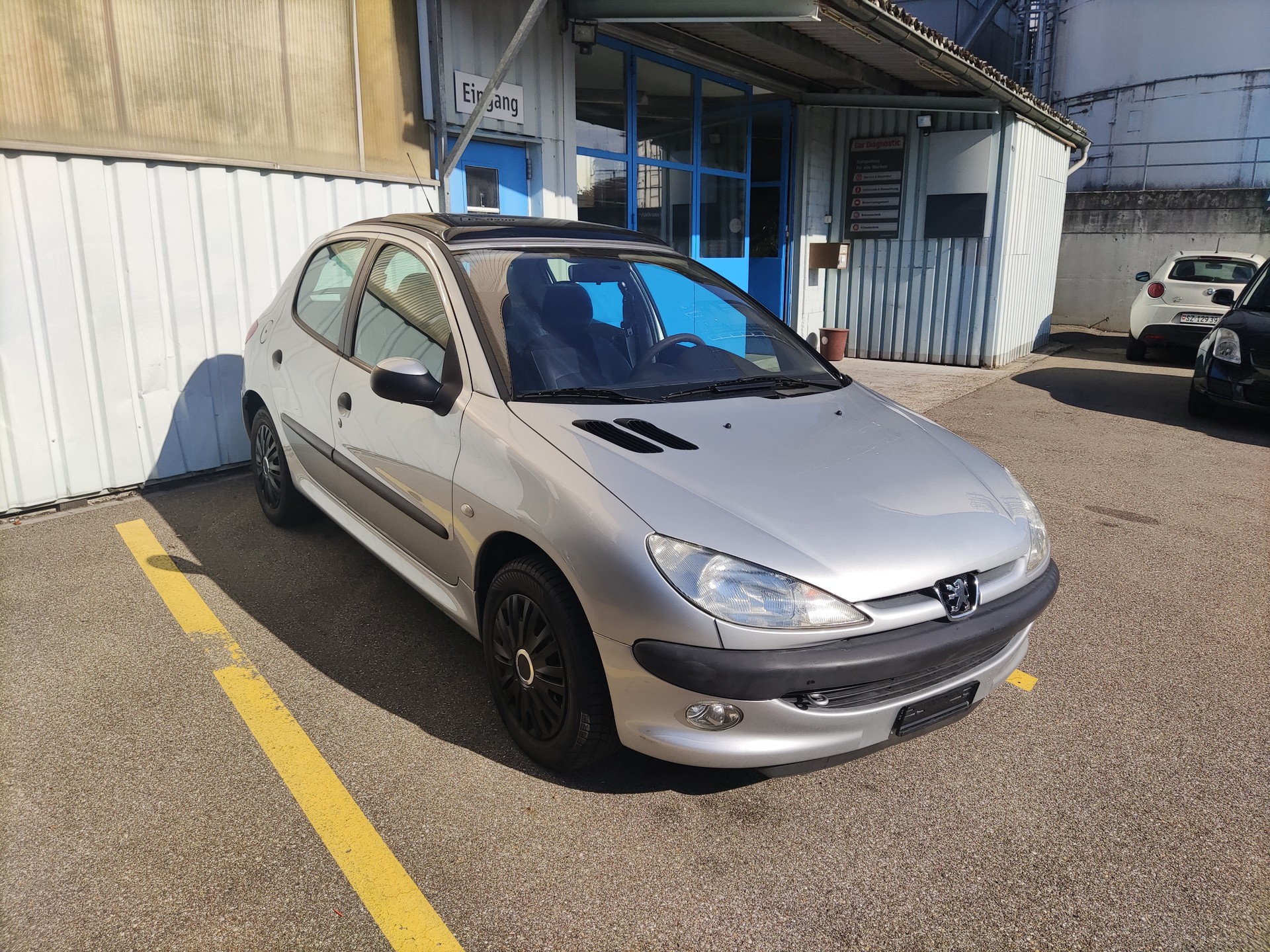 PEUGEOT 206-image-0