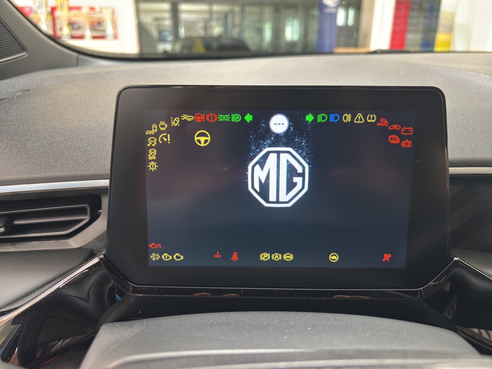 MG 3 1.5 Hybrid Luxury-image-10