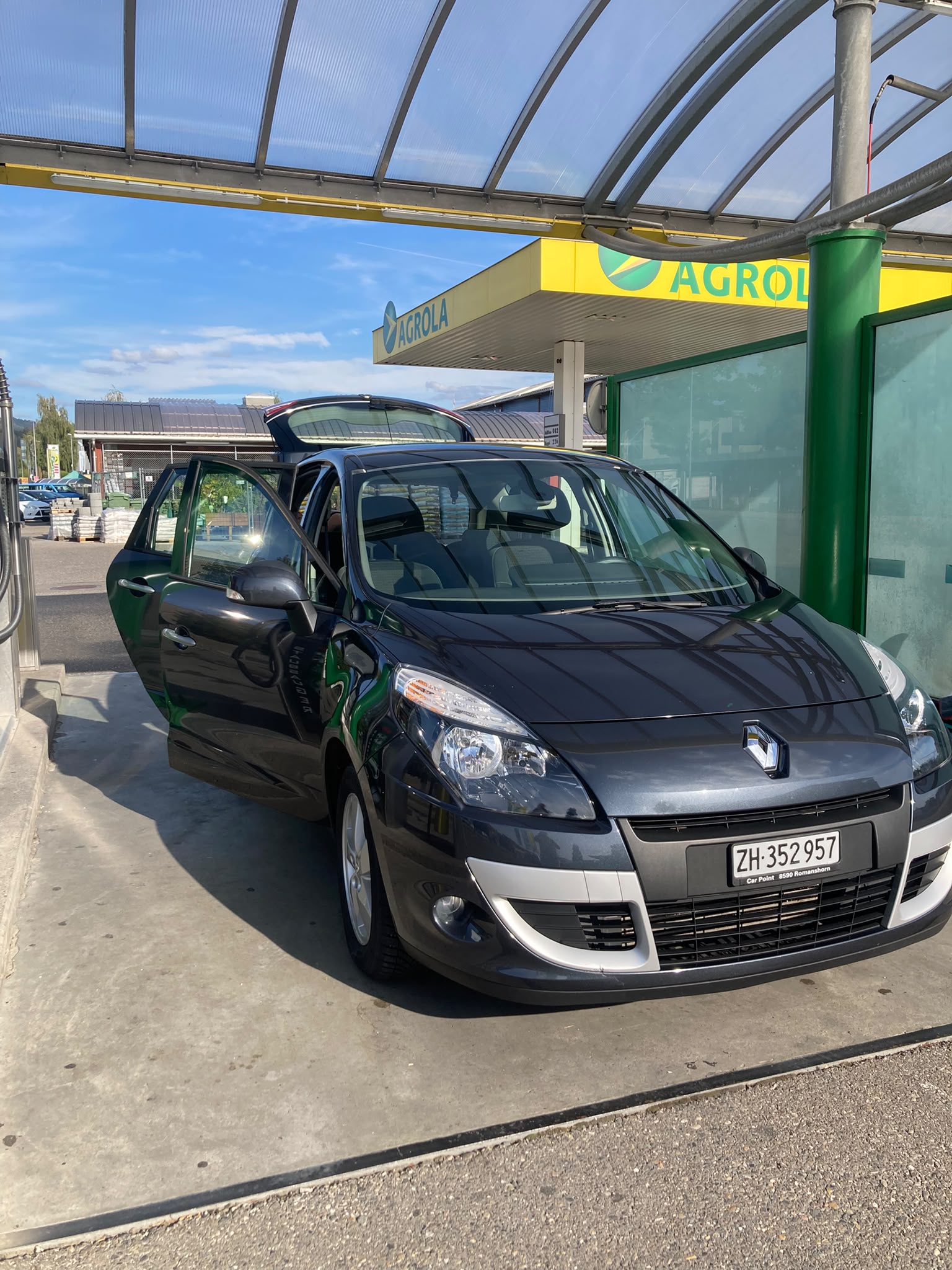 RENAULT 1.9 dCi Expression-image-1