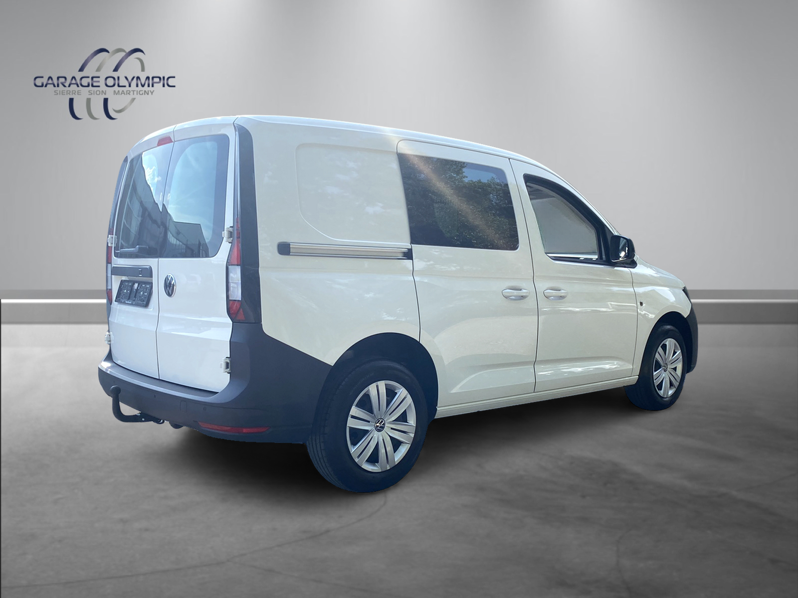 VW Caddy Cargo 2.0TDI 4Motion-image-2