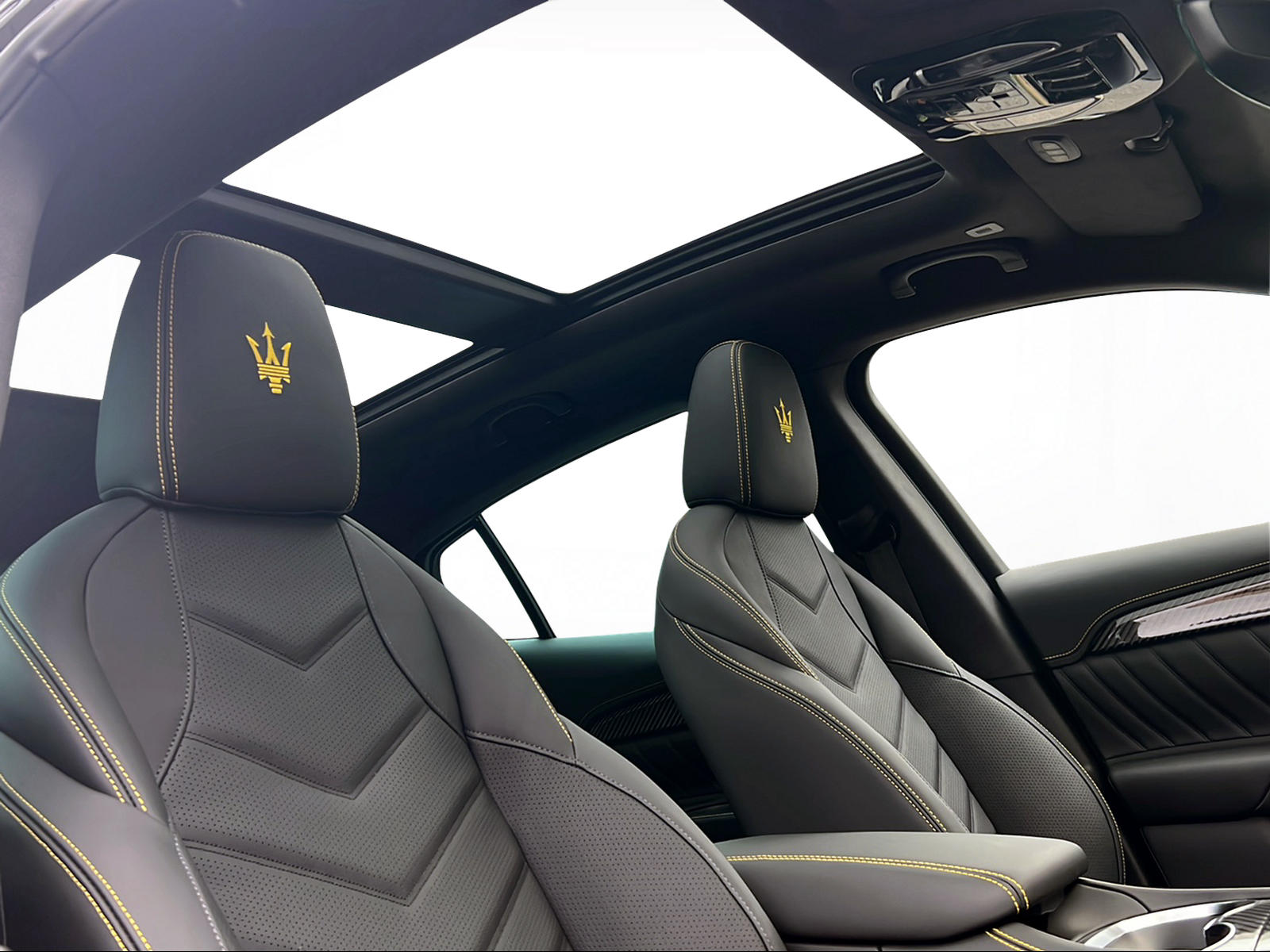 MASERATI GRECALE TROFEO MY2027-image-3