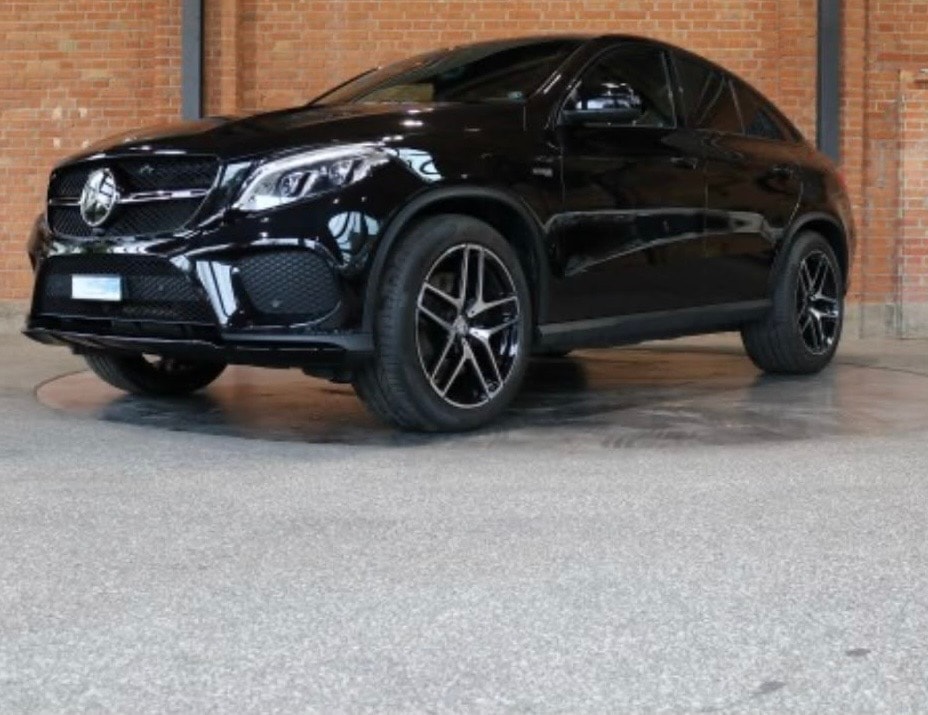 MERCEDES-BENZ GLE 43 AMG-image-1