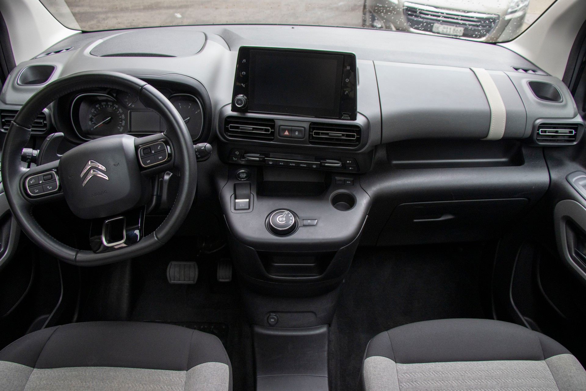 CITROEN Berlingo 1.5 BlueHDi Feel Pack EAT8-image-4