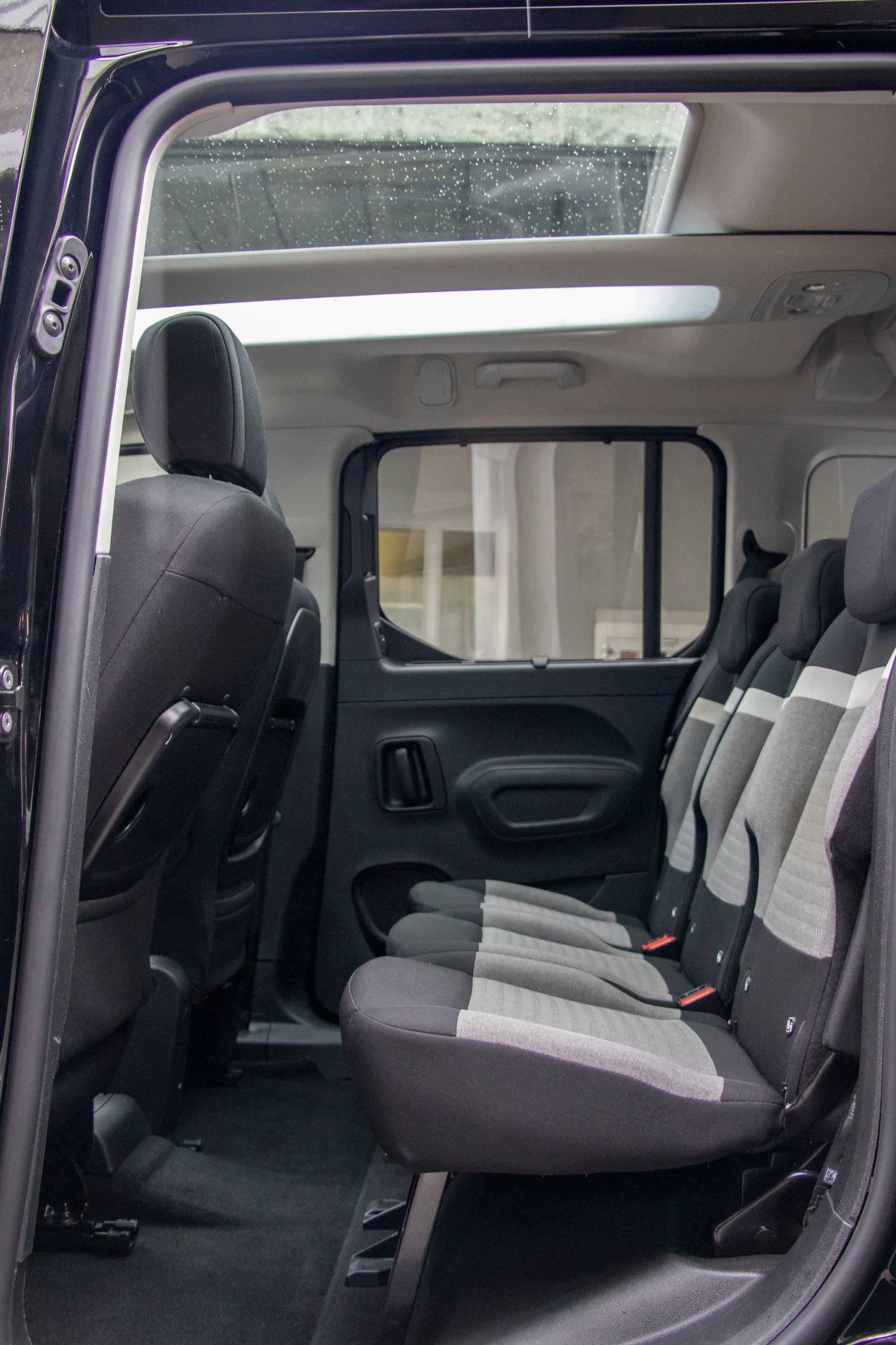 CITROEN Berlingo 1.5 BlueHDi Feel Pack EAT8-image-5