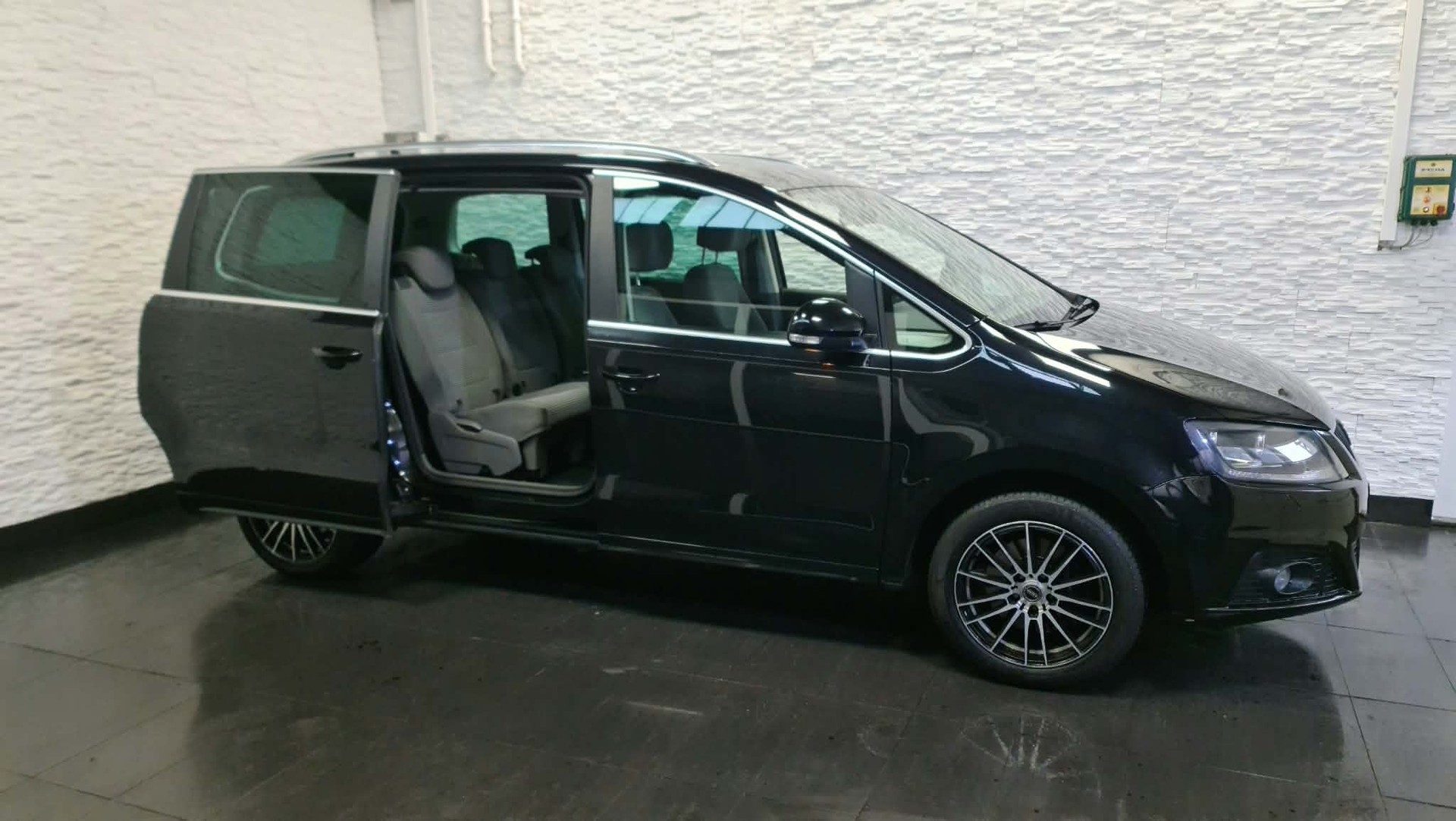 SEAT Alhambra 2.0 TDI E_Ecomotive Style-image-5