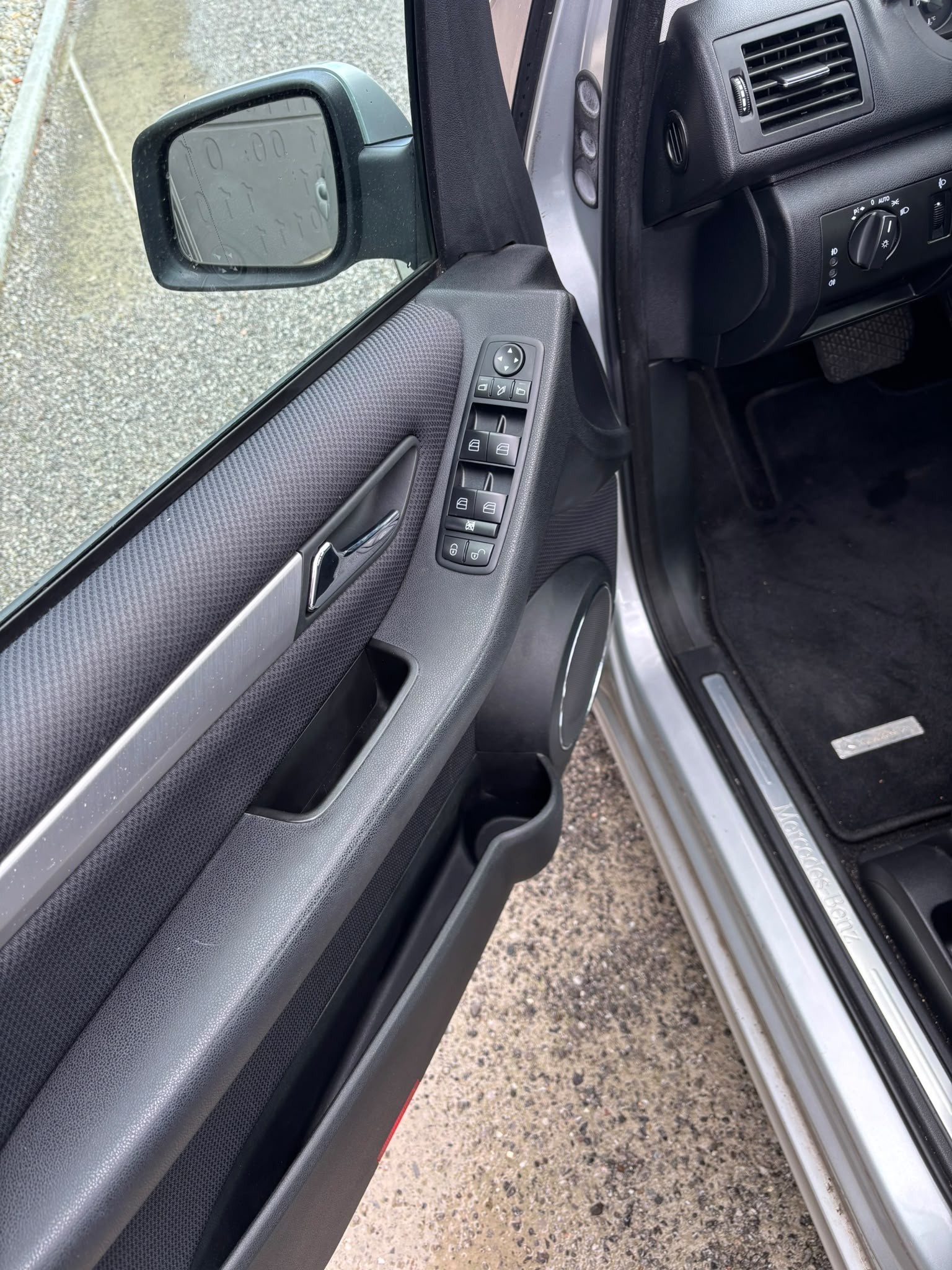 MERCEDES-BENZ A 180 (170) Avantgarde Autotronic-image-14
