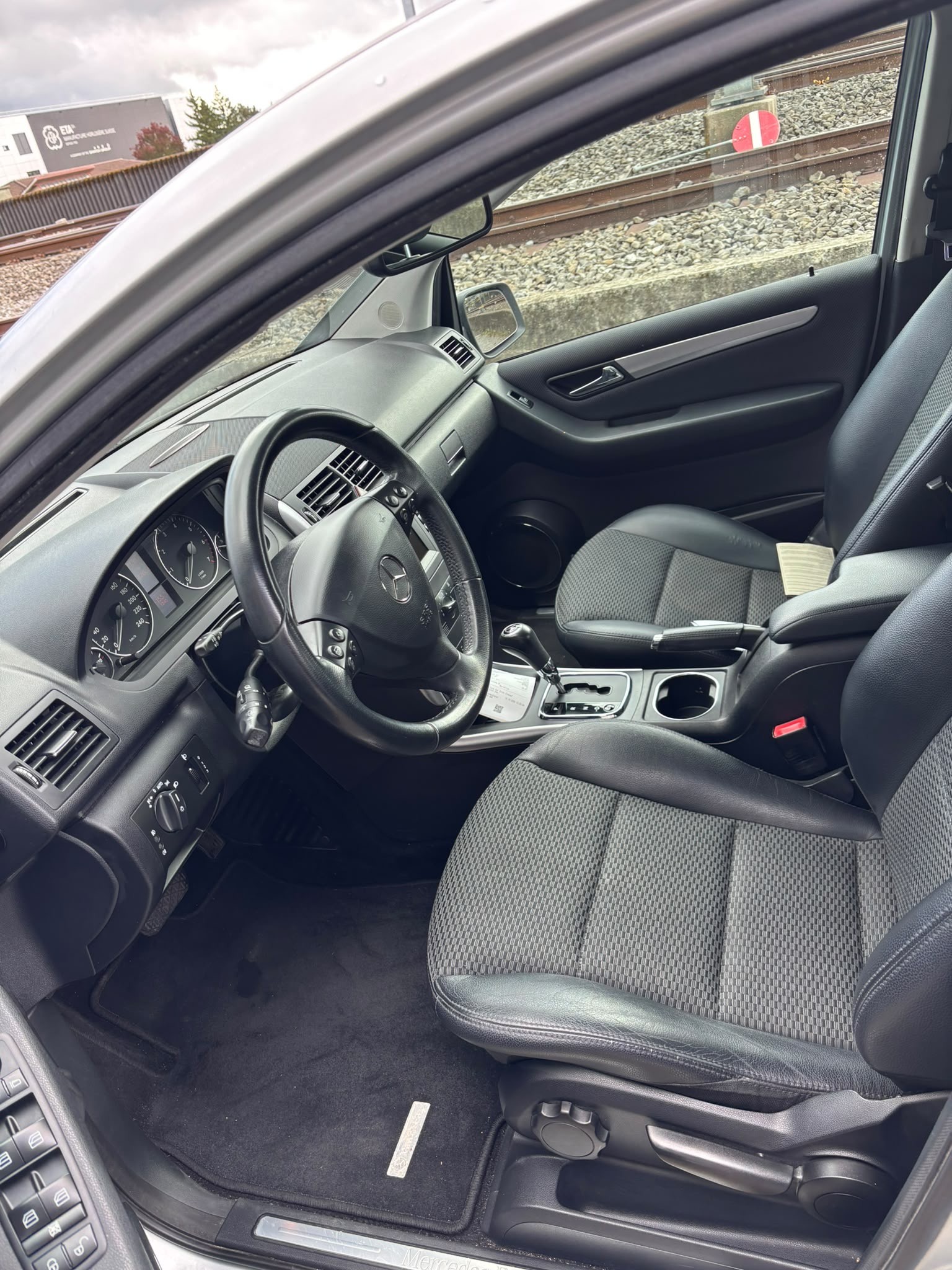 MERCEDES-BENZ A 180 (170) Avantgarde Autotronic-image-11