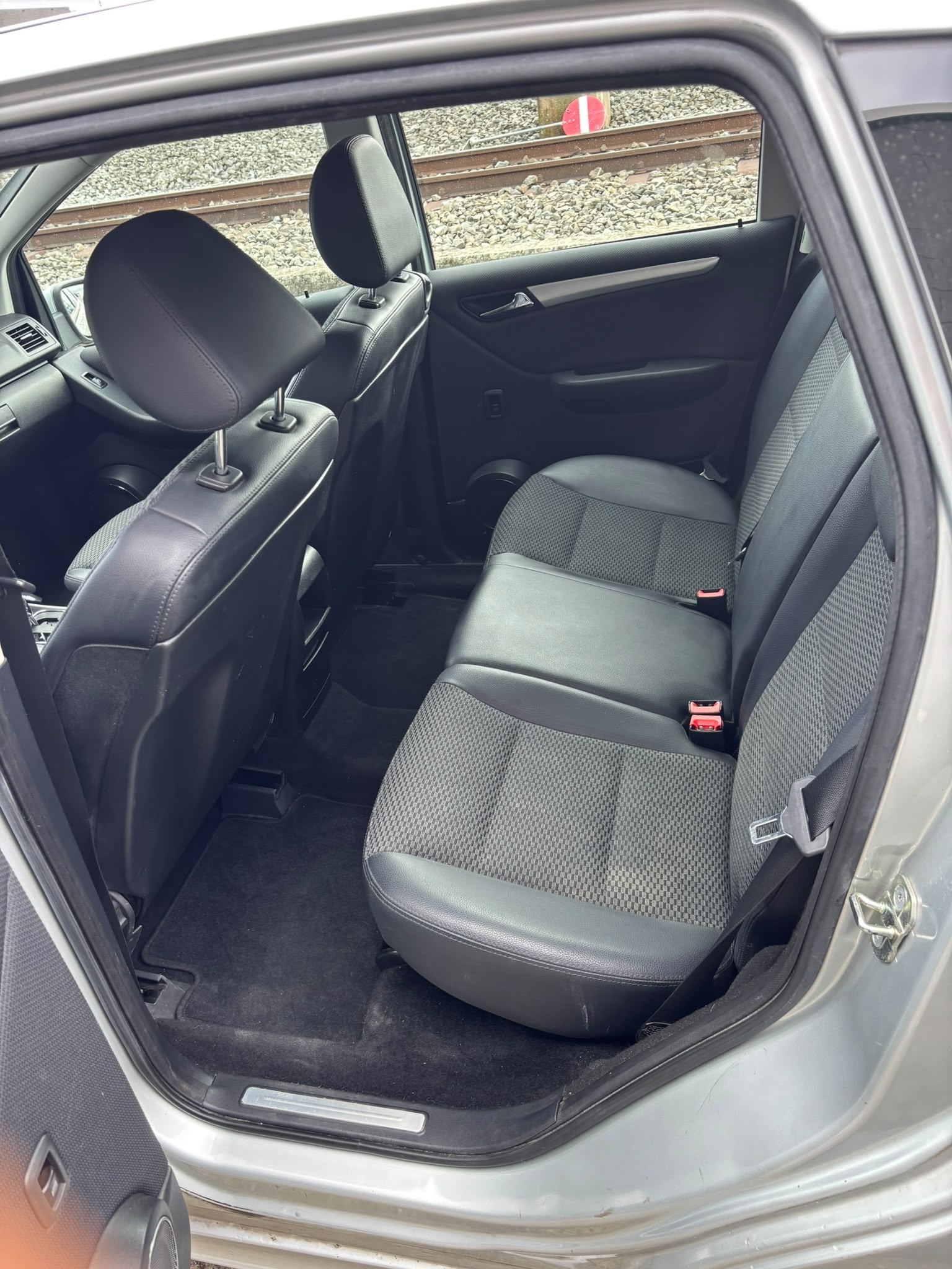 MERCEDES-BENZ A 180 (170) Avantgarde Autotronic-image-18