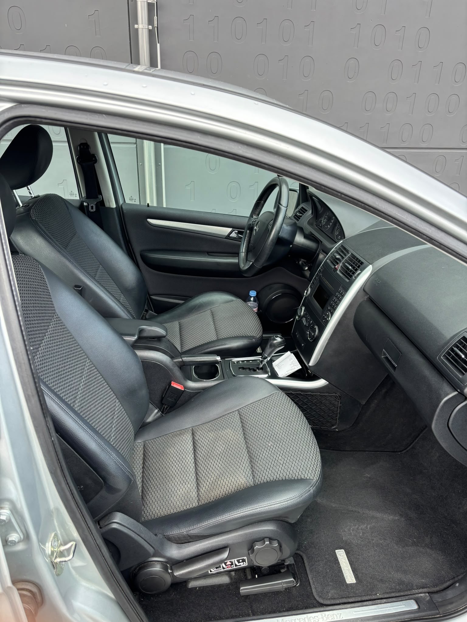 MERCEDES-BENZ A 180 (170) Avantgarde Autotronic-image-8