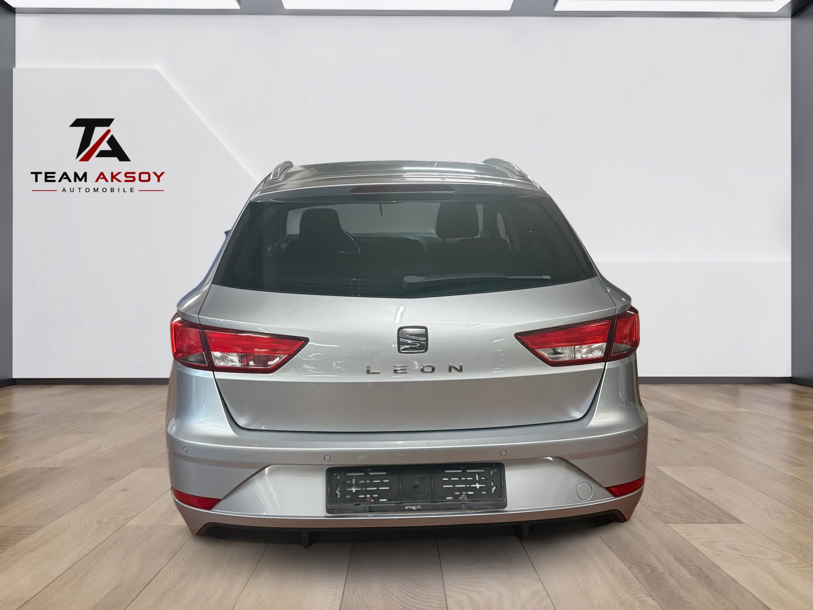 SEAT Leon ST 1.6 TDI CR Style DSG-image-5