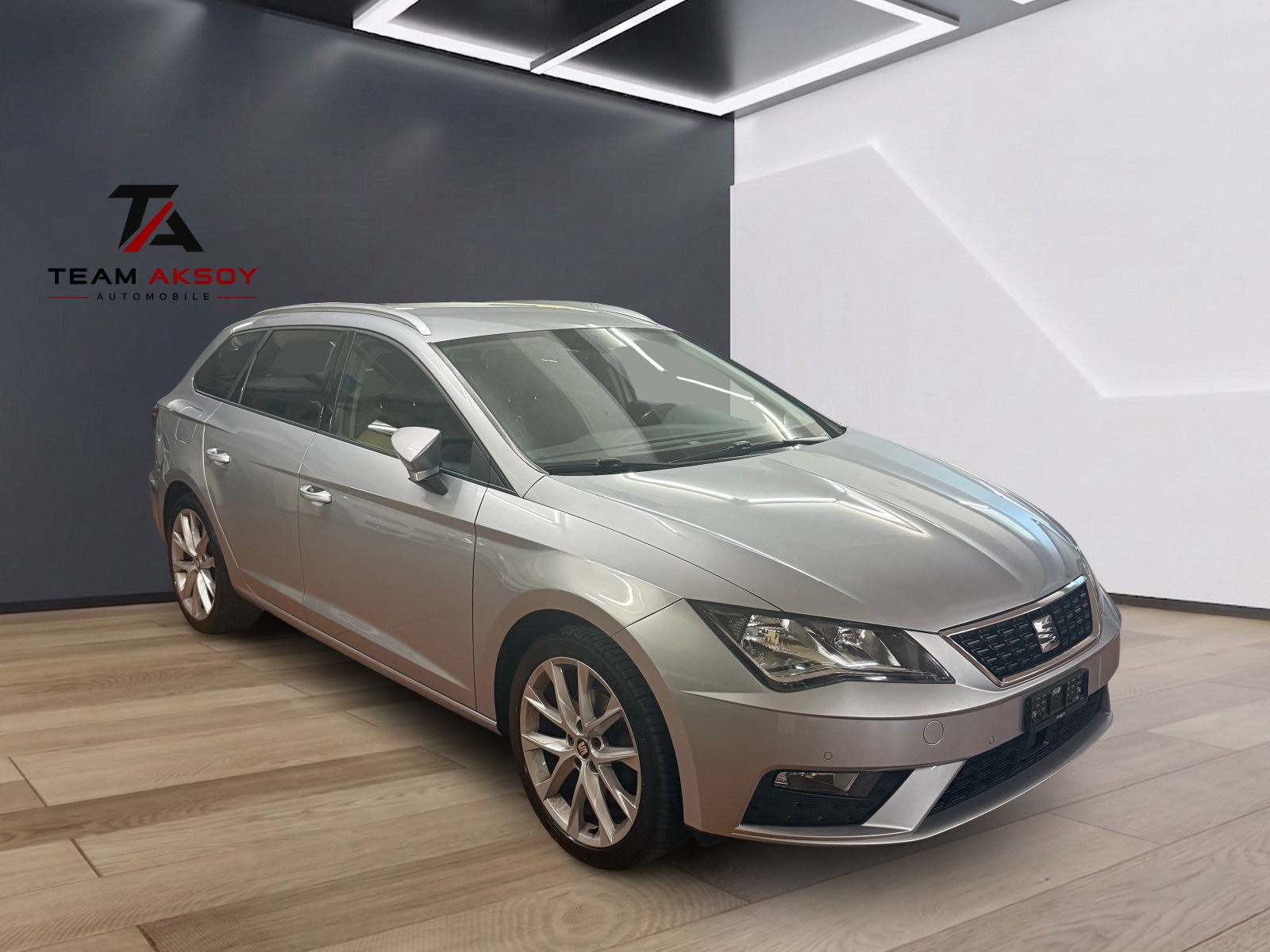 SEAT Leon ST 1.6 TDI CR Style DSG-image-2
