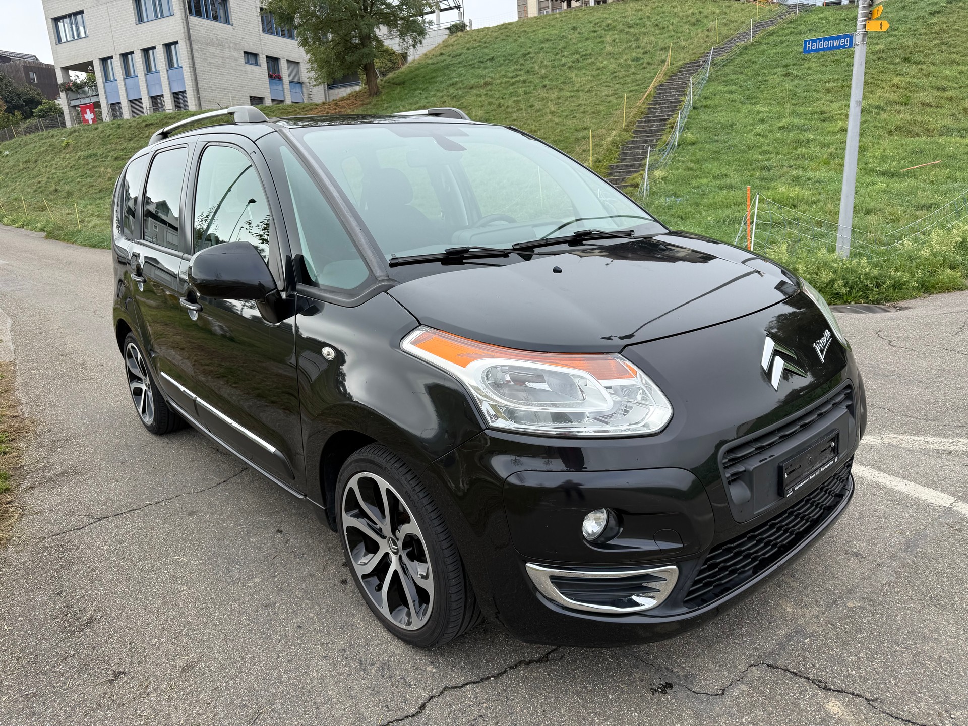 CITROEN C3 Picasso 1.6i 16V Exclusive-image-1