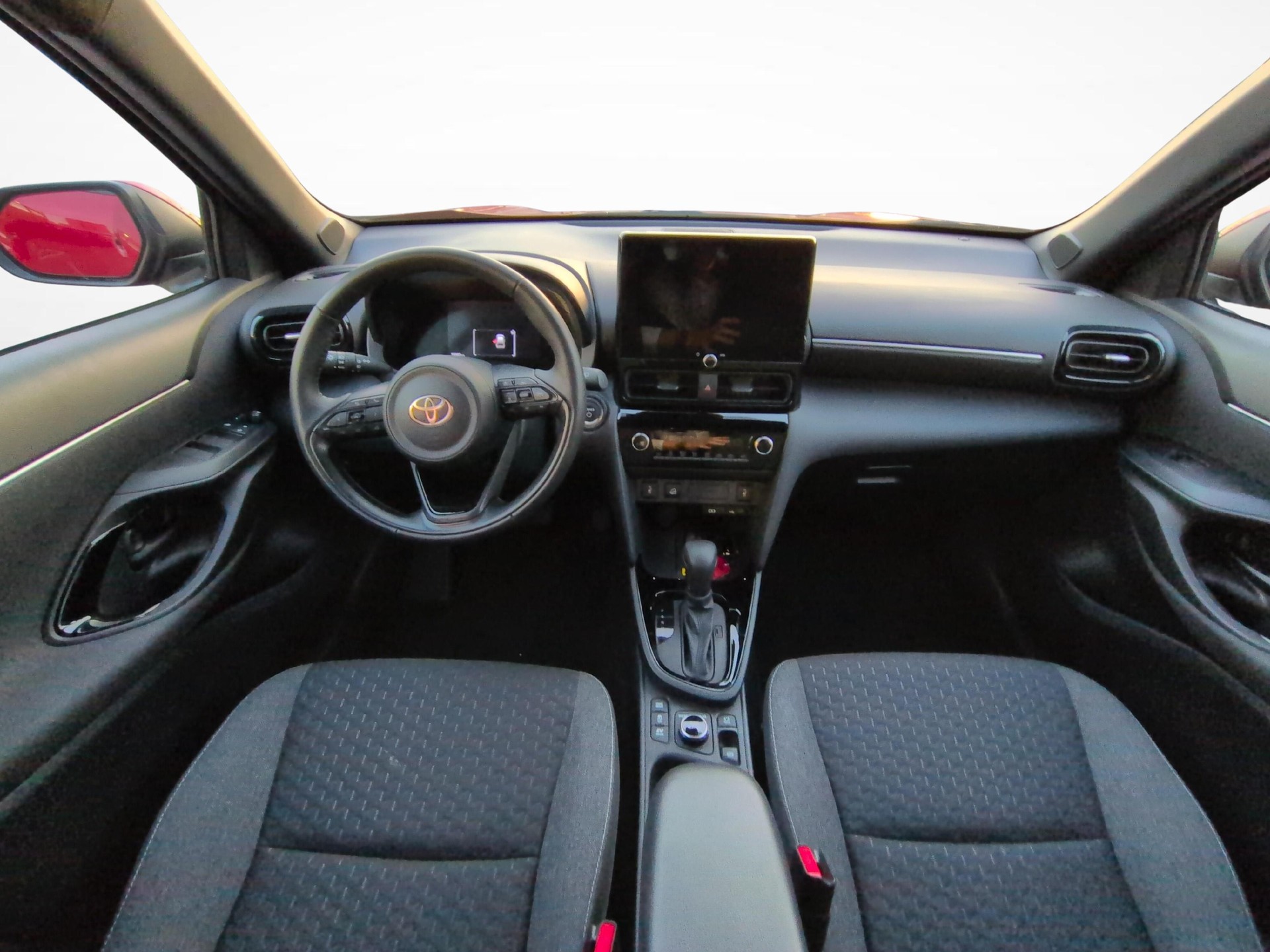 TOYOTA Yaris Cross 1.5 VVT-i HSD Trend AWD-i inkl. Gratisservice-image-5