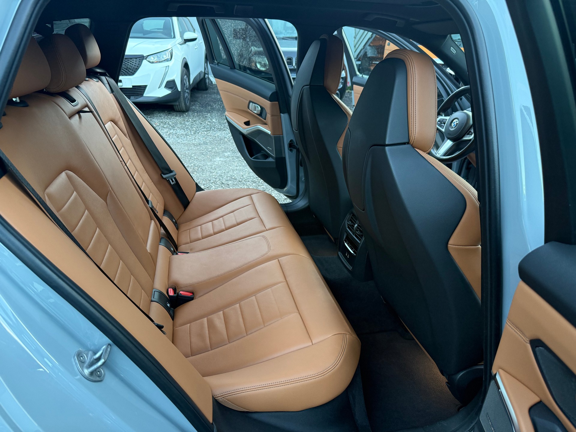 BMW M340d xDrive 48V Touring Steptronic M SPORT Pro-image-10