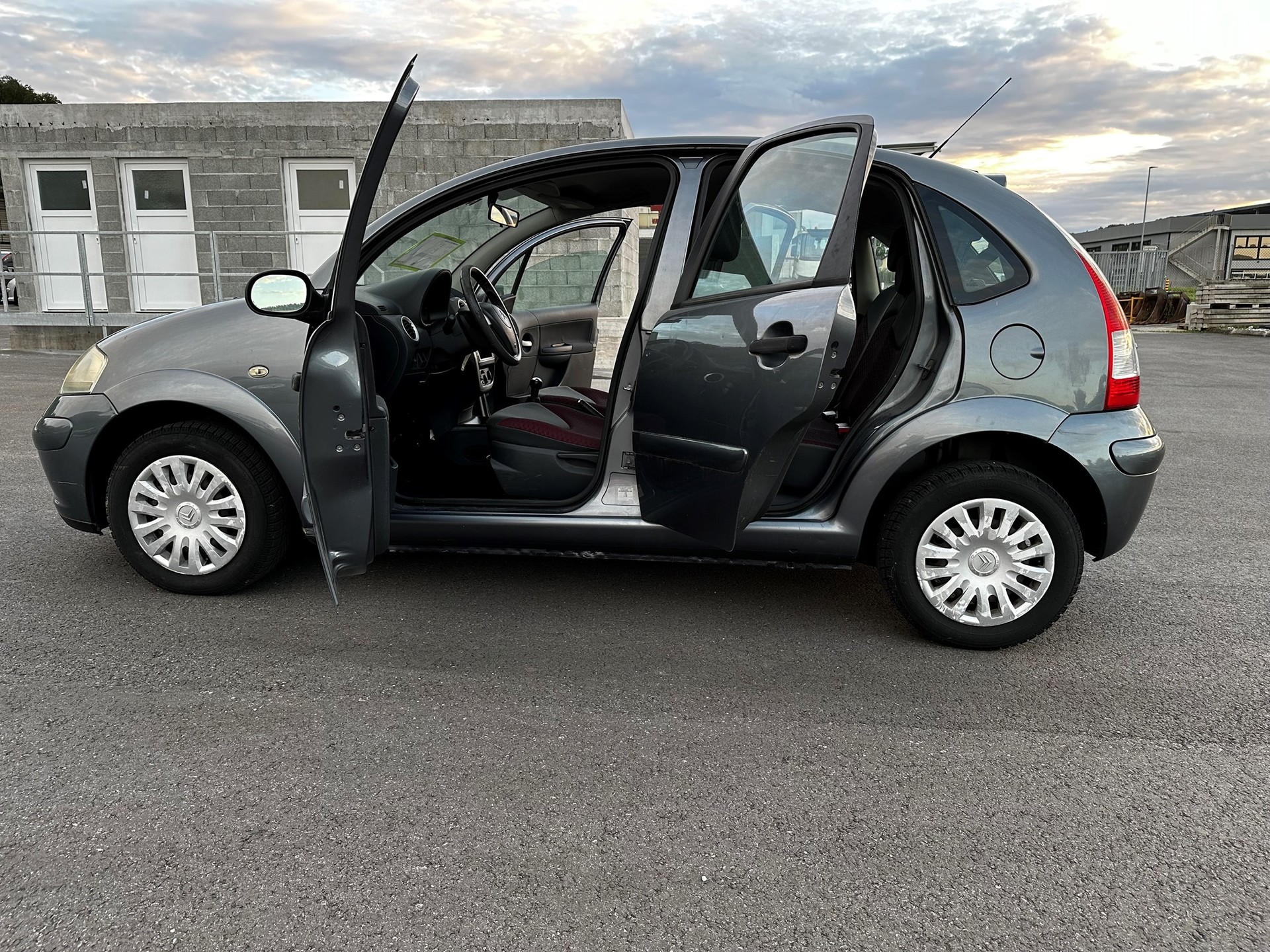 CITROEN C3 1.1i Furio-image-0