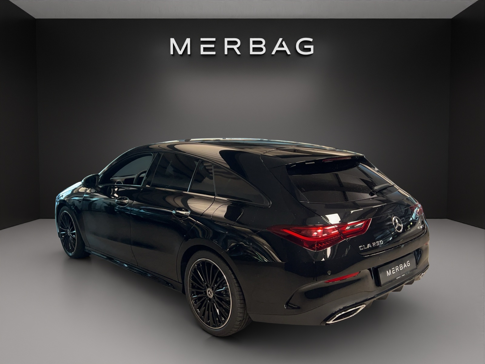 MERCEDES-BENZ CLA SB 250 8G-DCT 4M AMG Line-image-3