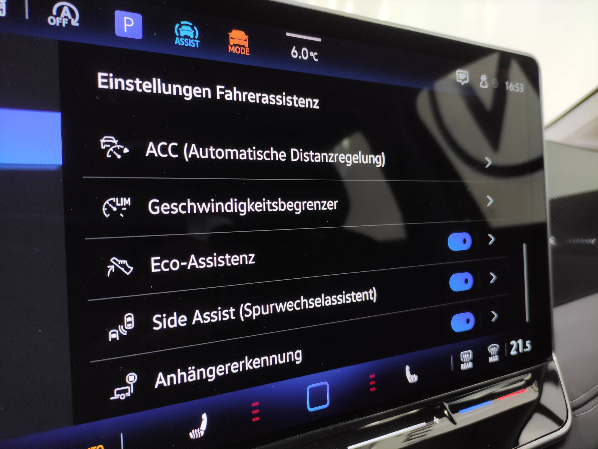 VW Tiguan 2.0 TDI SCR DSG 4M-image-5