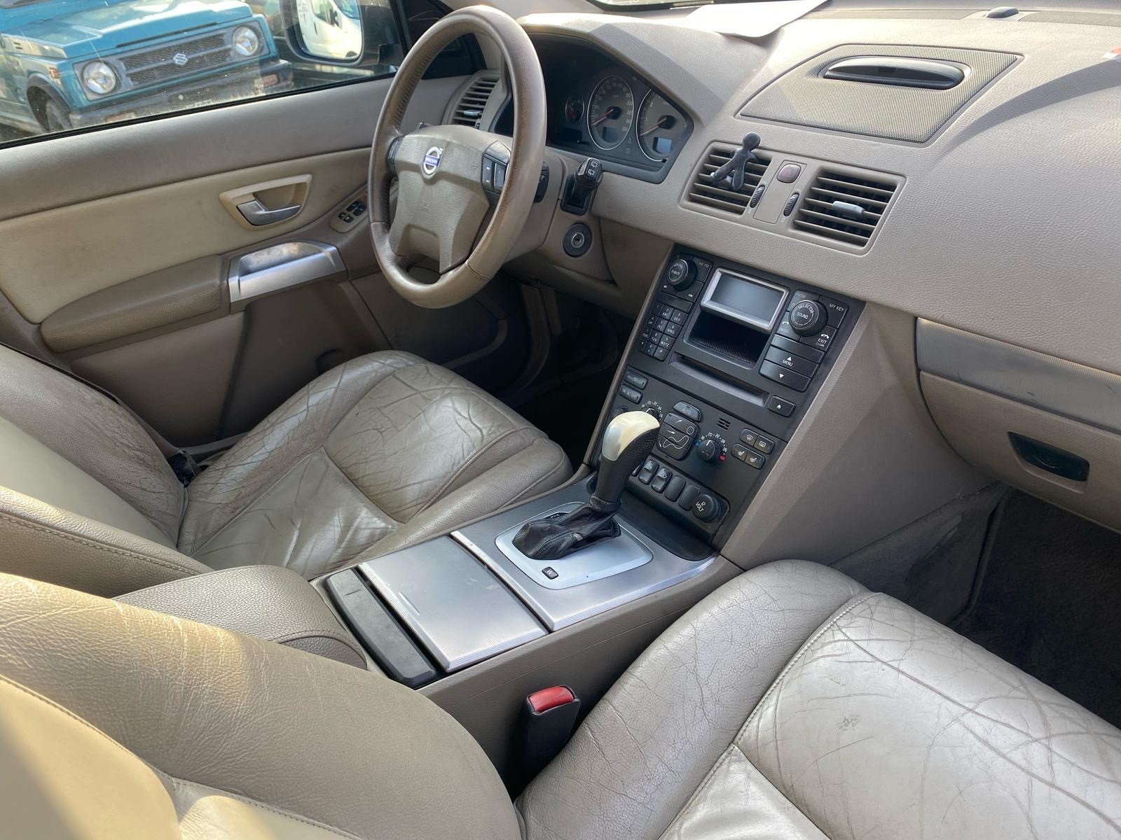 VOLVO XC90 2.5T AWD Kinetic-image-11