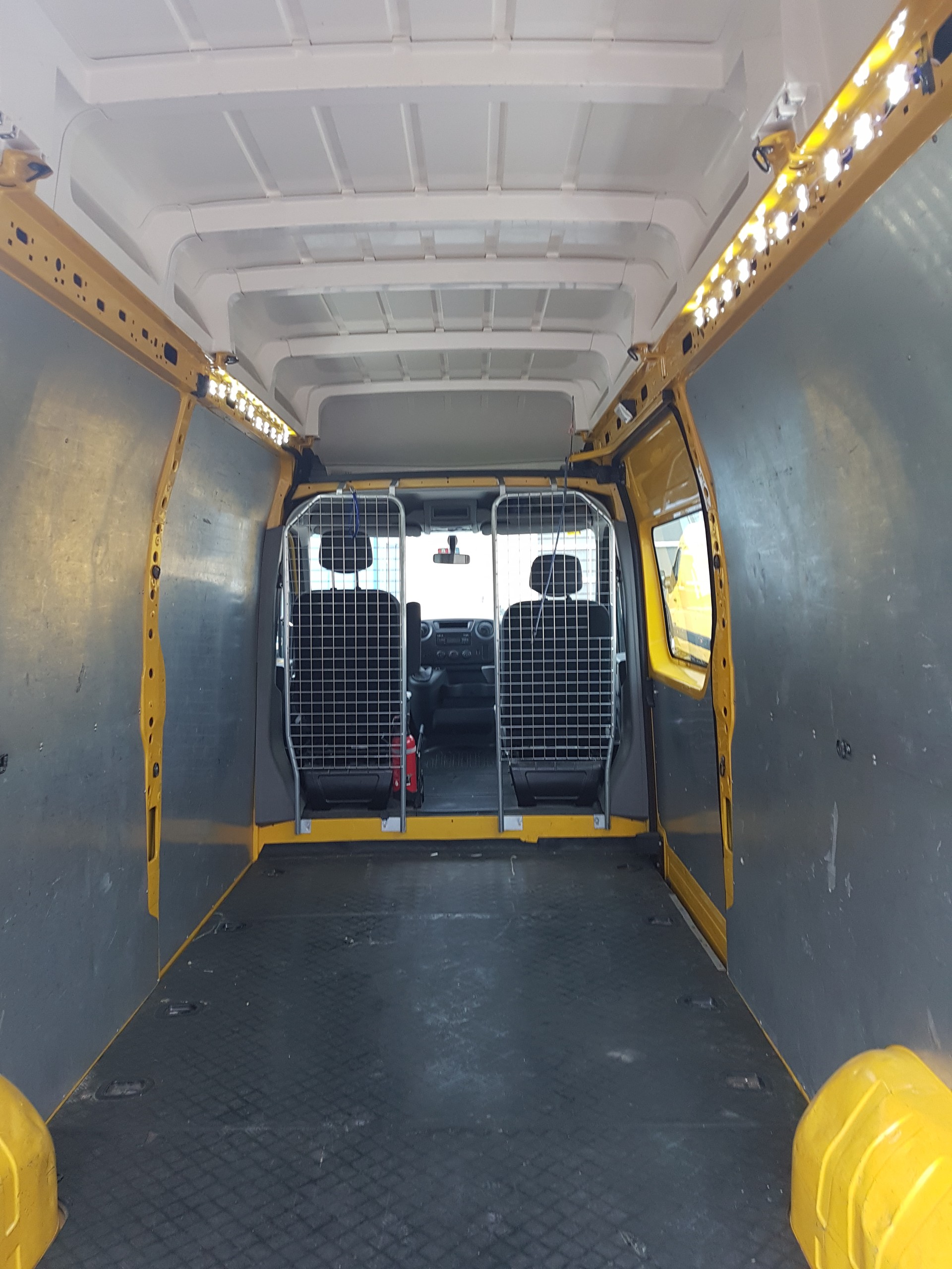 RENAULT Master T35 2.3dCi 130 L3H3-image-4