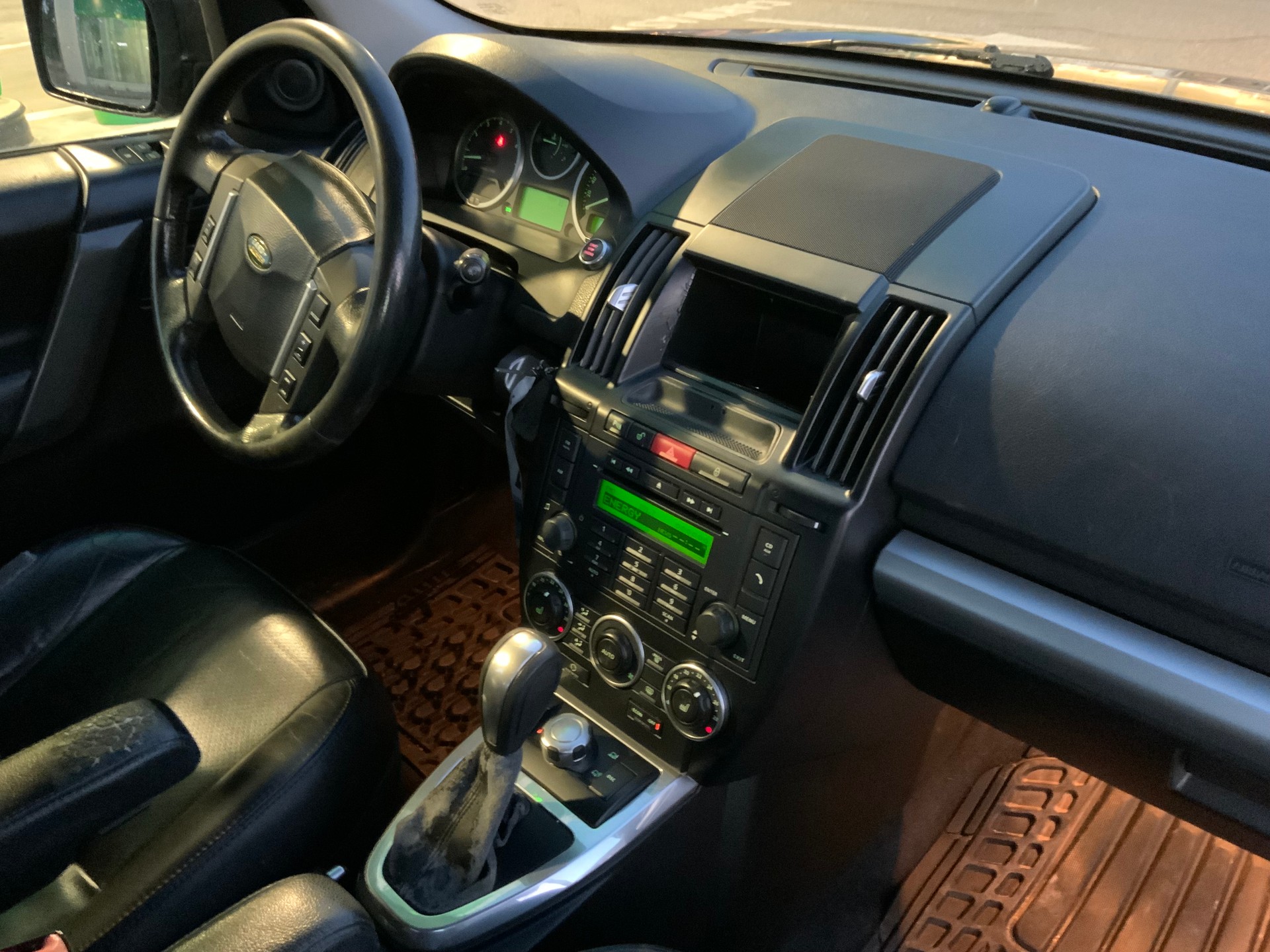 LAND ROVER Freelander 3.2 SE Automatic-image-9