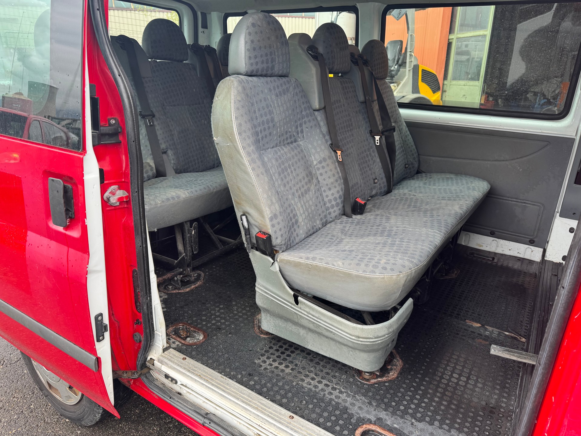 FORD Transit 2.2 TDCi 300 S Trend-image-6