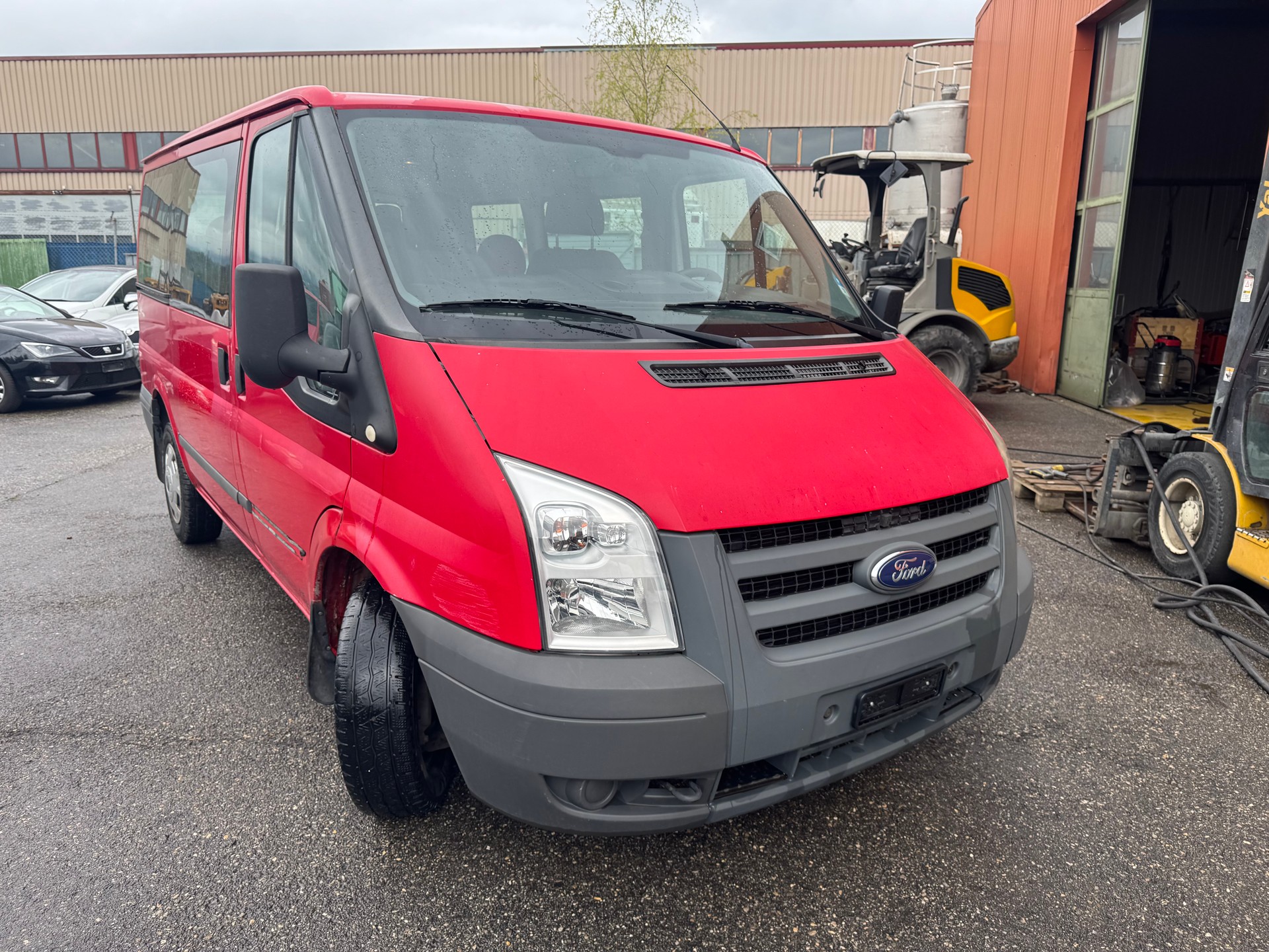FORD Transit 2.2 TDCi 300 S Trend-image-1