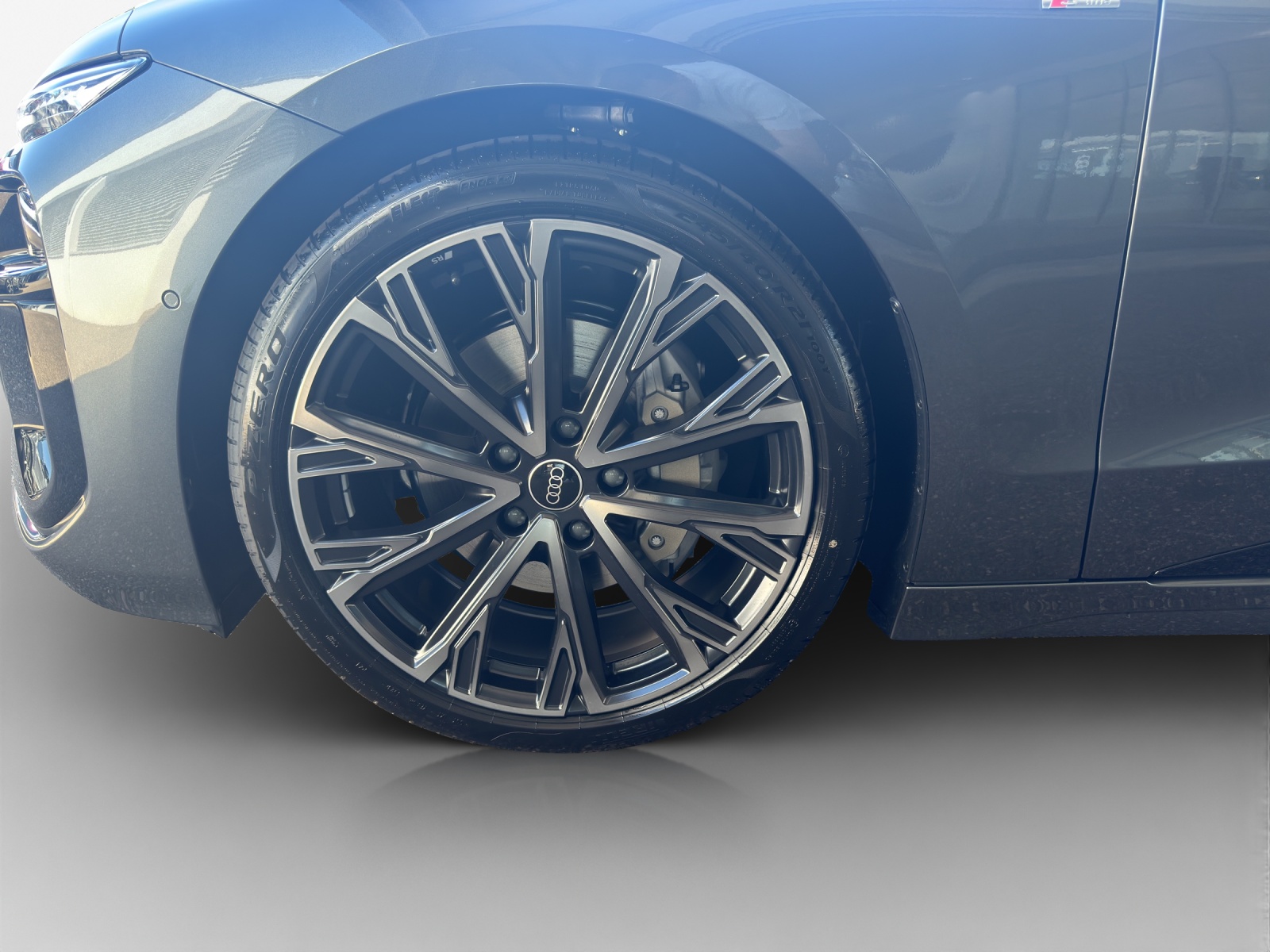 AUDI A6 Avant e-tron performance-image-13