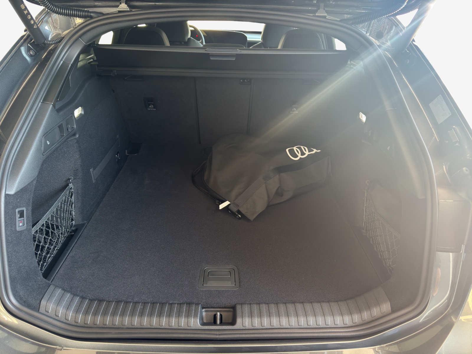 AUDI A6 Avant e-tron performance-image-12